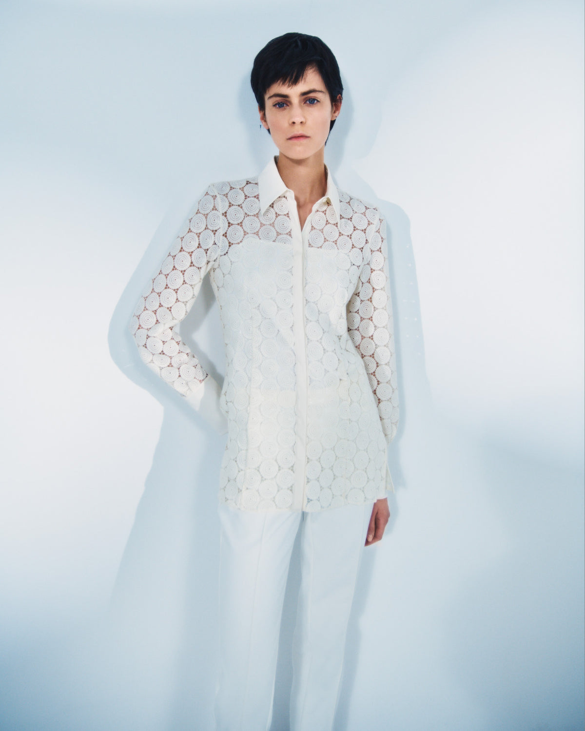 Blouse in Techno Dot Guipure Lace - white