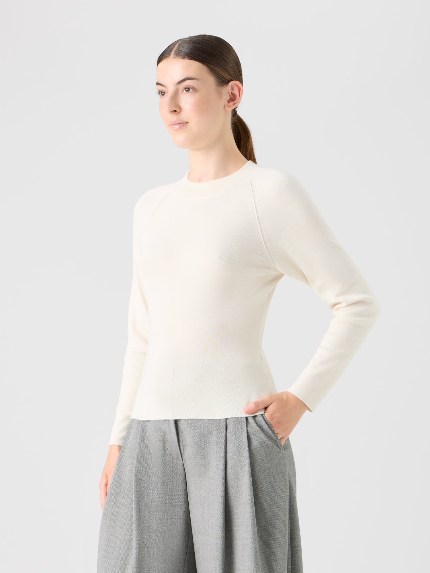 Designer Fitted Cashmere Silk Knit Sweater - ecru 