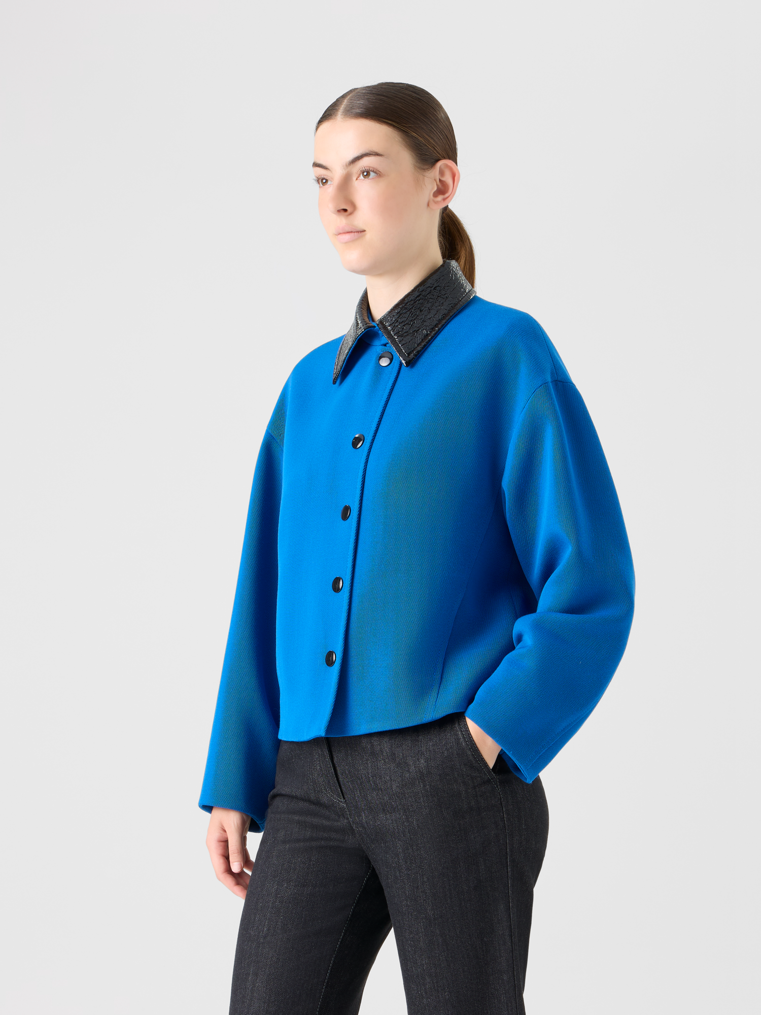Designer Short Jacket in Heavy Wool Tricotine - blue 