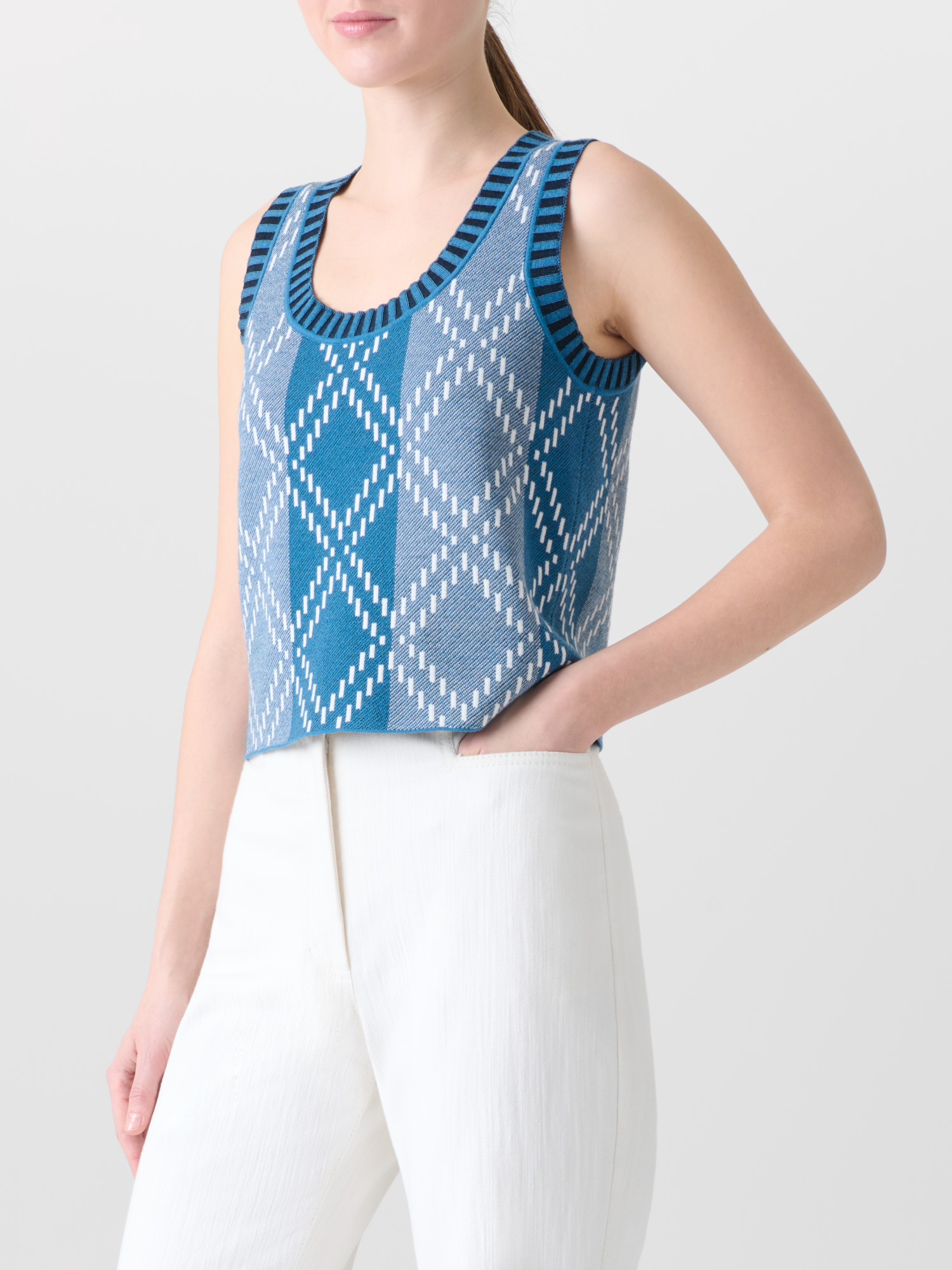 Designer Cropped Merino Knit Top with Diamond Jacquard - blue - multicolor 