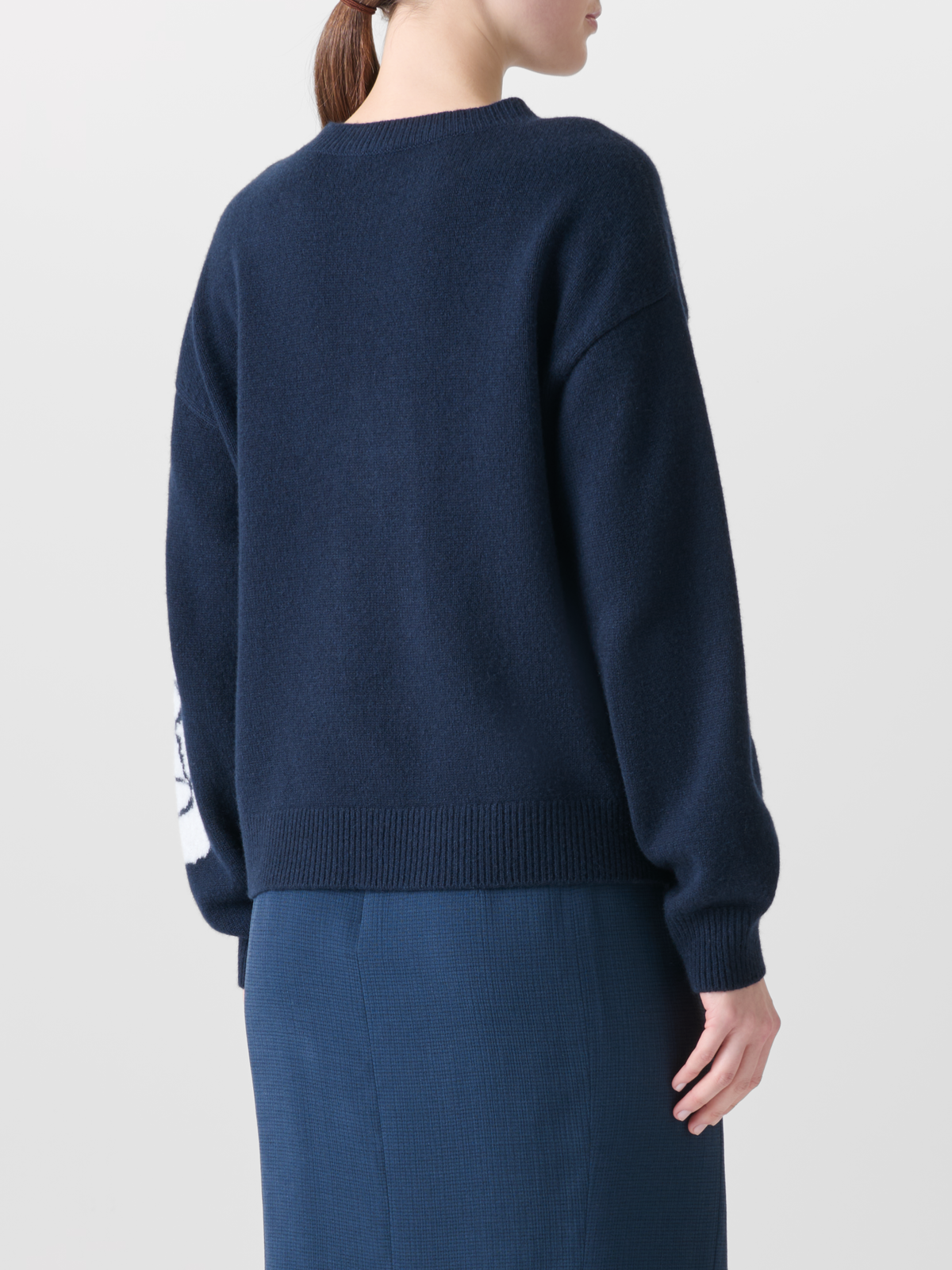 Designer Cashmere Silk Knit Sweater with Anemone Intarsia - neutral - navy - blue - multicolor