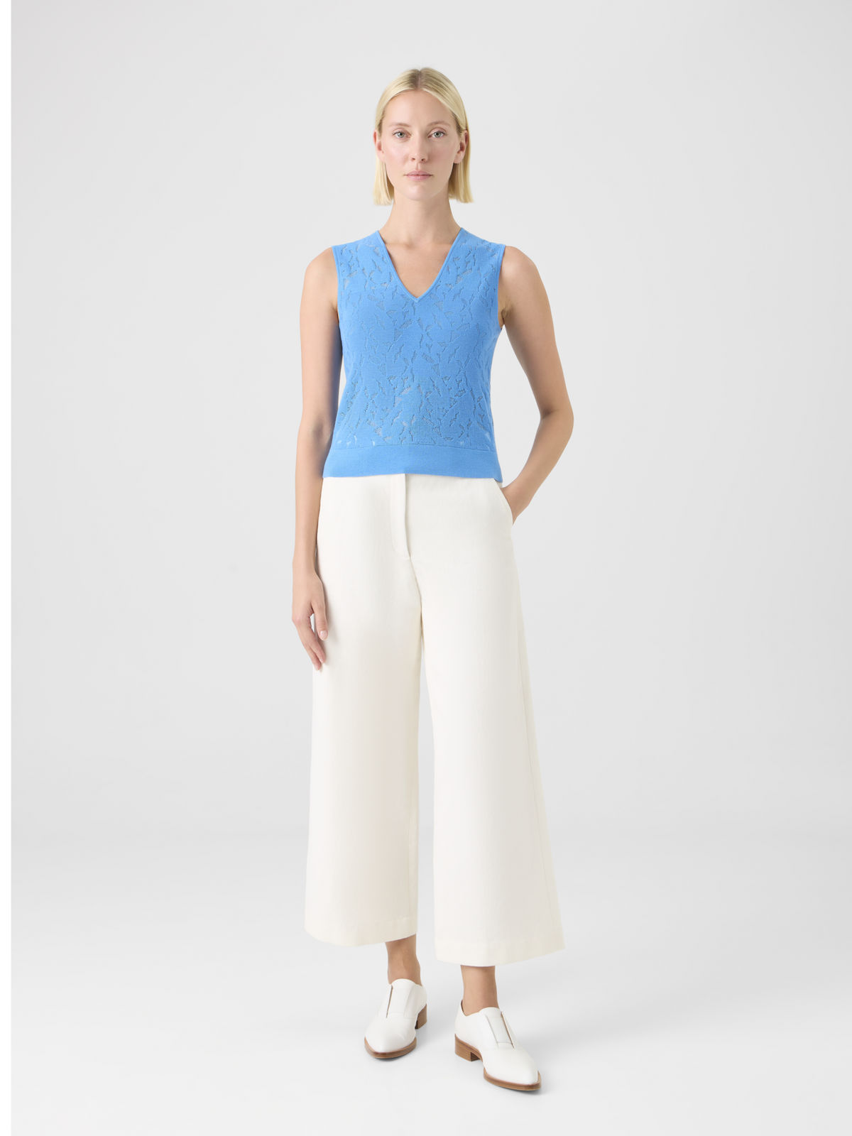 Designer Cropped Wide-Leg Cotton Linen Gabardine Pants - ecru #editorial