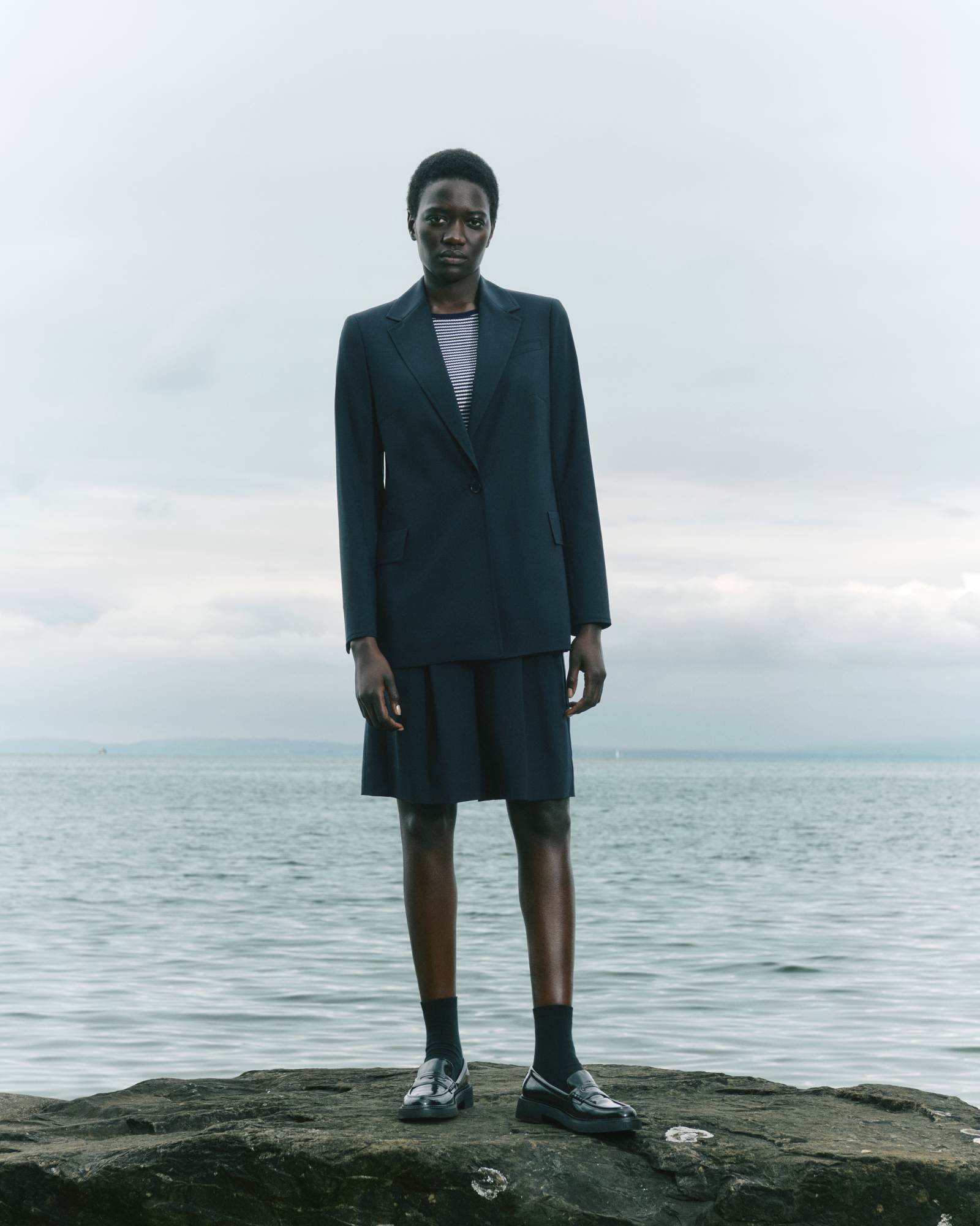 Designer Long Boyfriend Jacket in Cool Wool - navy - blue 