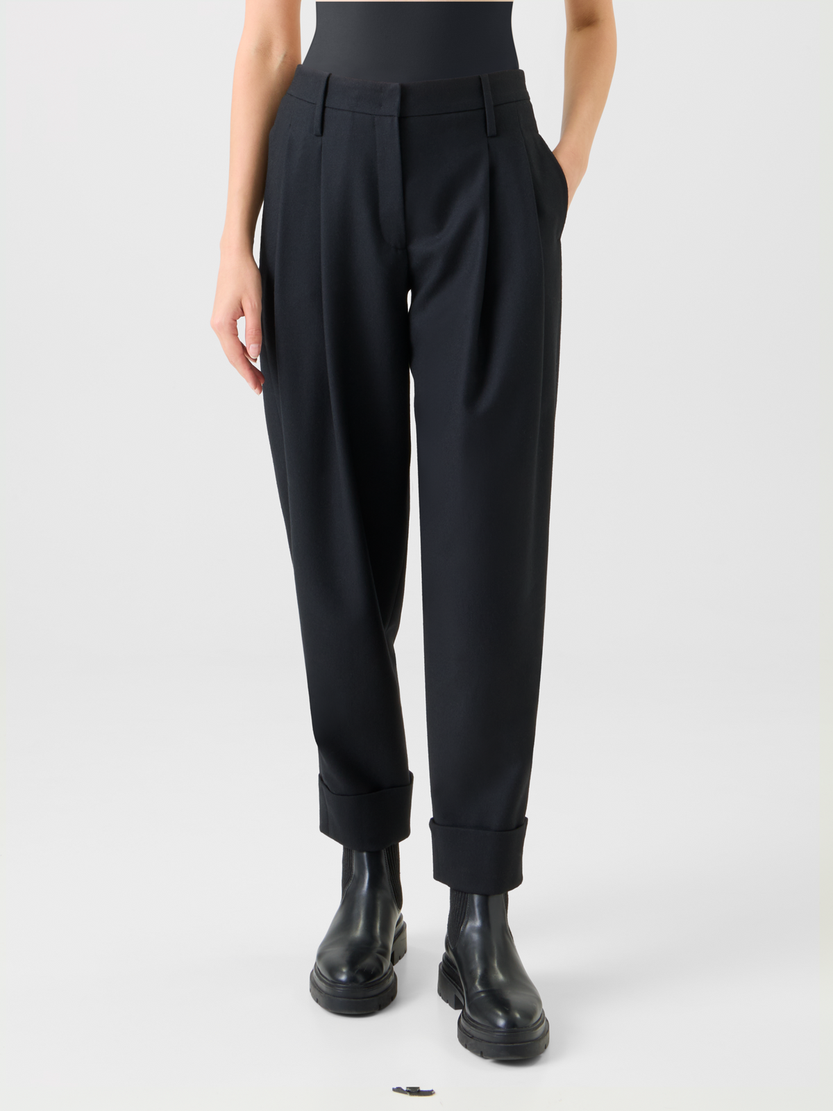 Designer Cropped Tapered Wool Tricotine Pleated Pants - black - neutral #editorial