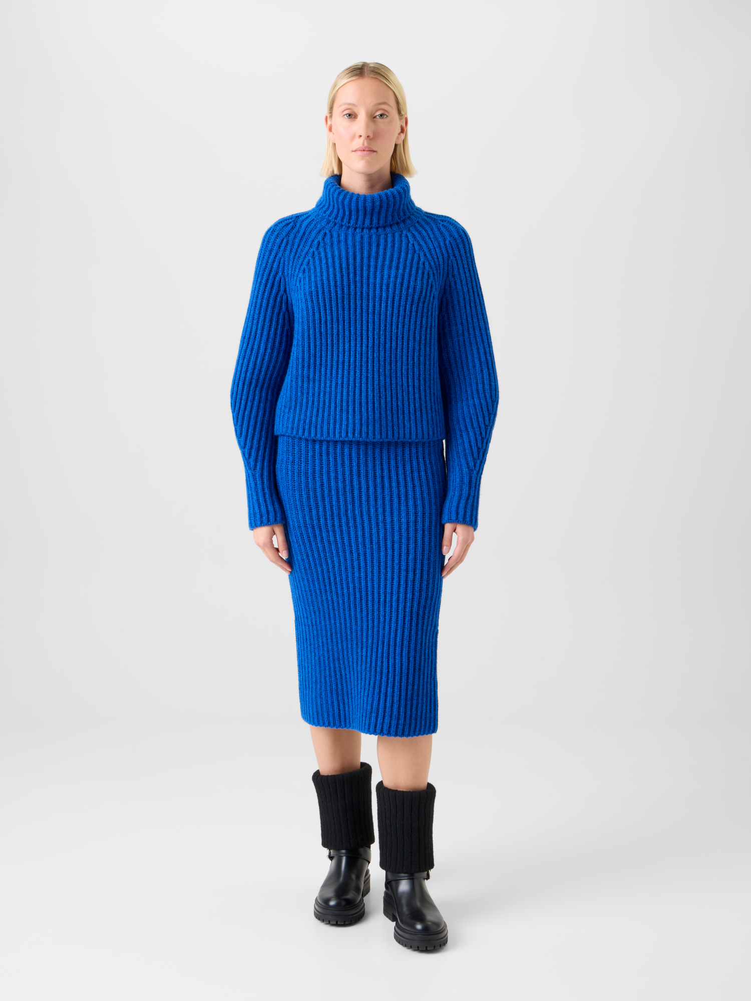 Designer Fitted Cashmere Chunky Rib Knit Tube Skirt - blue 