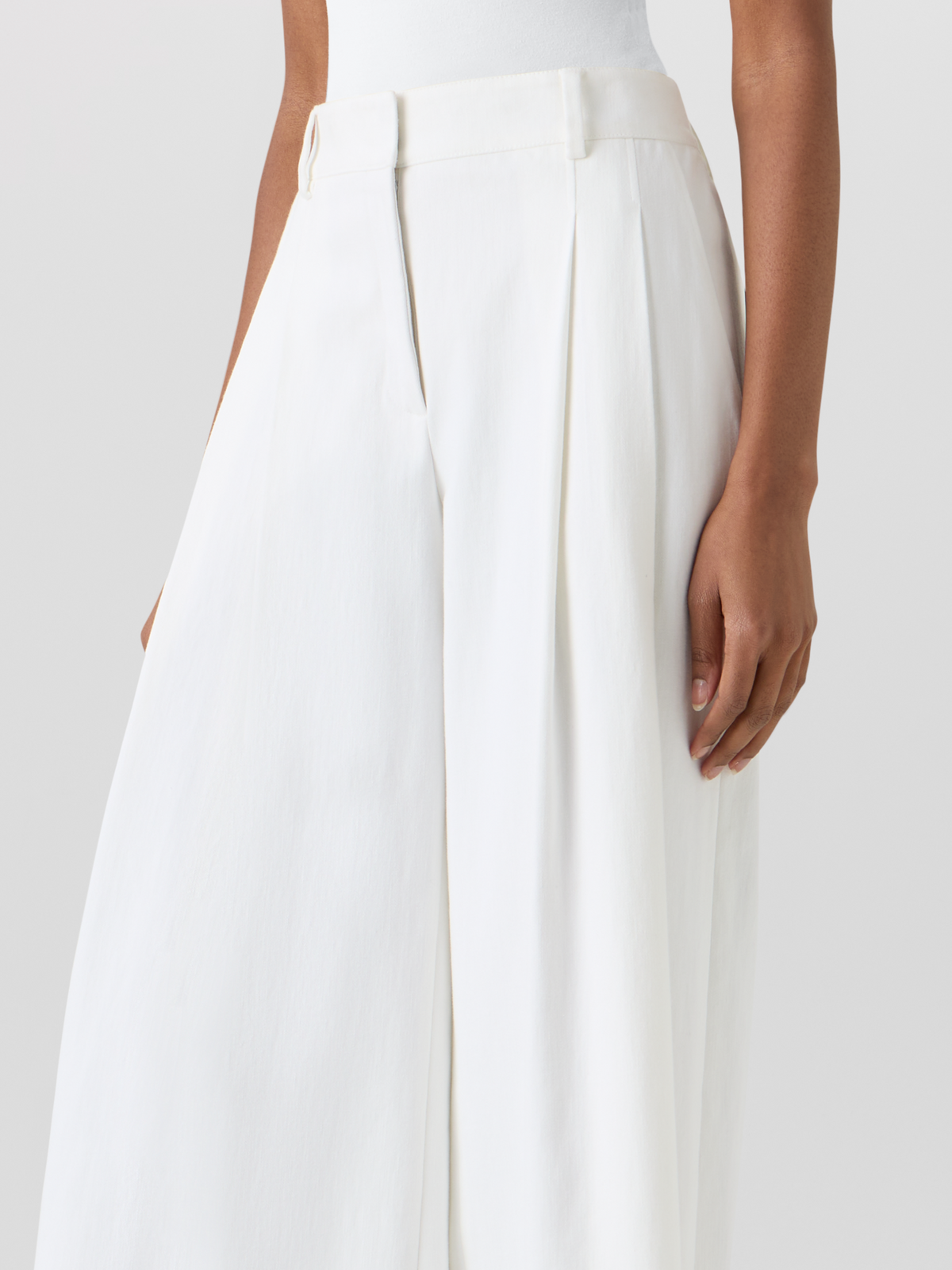 Designer Cassie Flared Wide-Leg Pants in Denim Stretch Cotton  - ecru - white #editorial