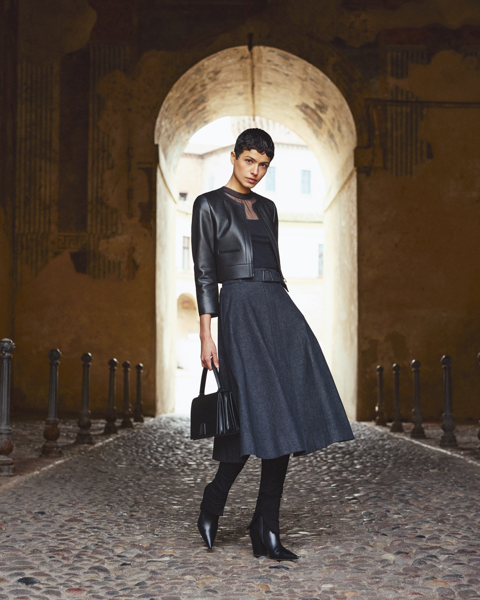 Designer Flared A-Line Midi Skirt in Cotton Denim - black - neutral