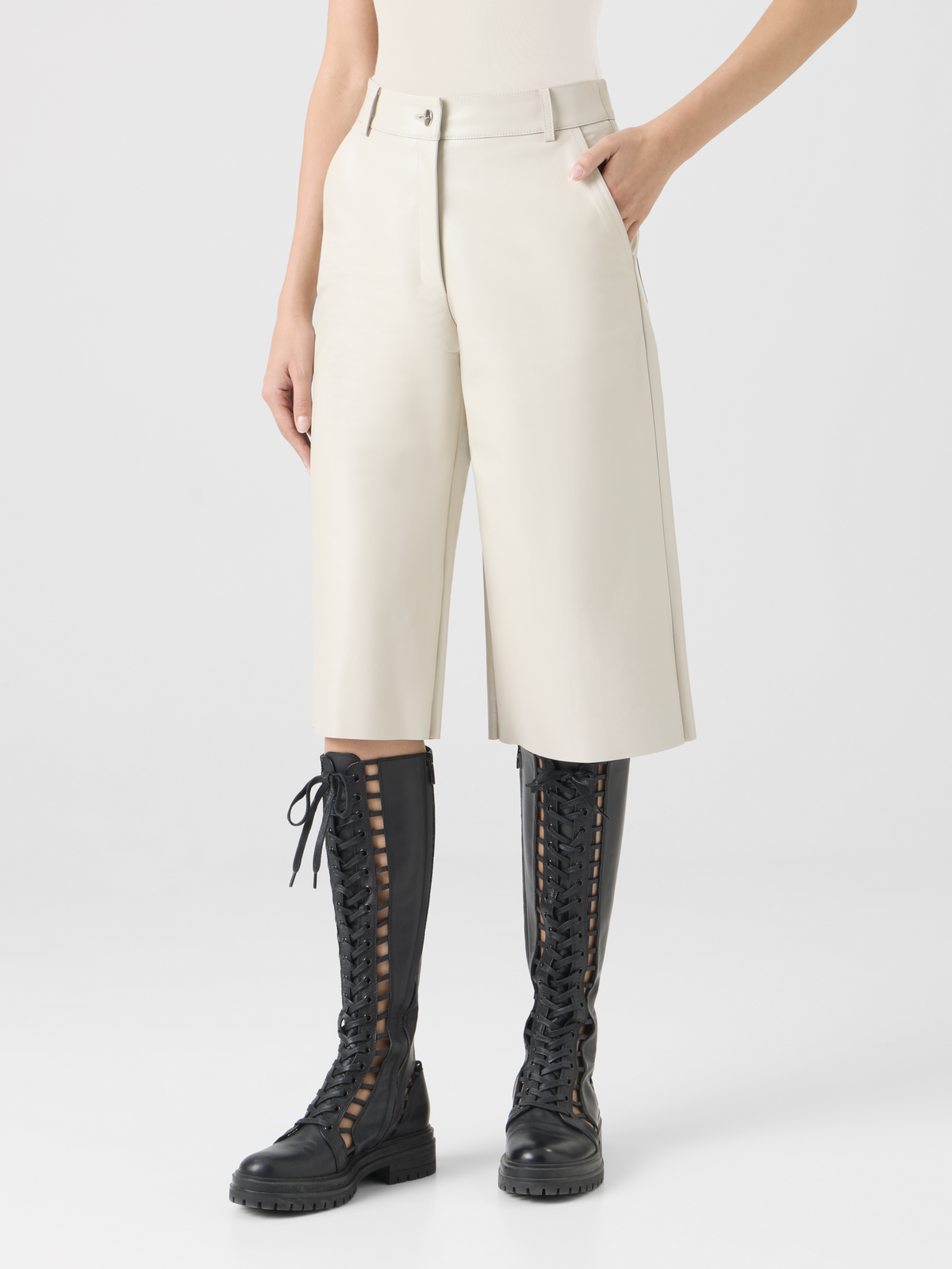 Designer Lacquered Leather Wide-Leg Bermuda Shorts - beige #editorial