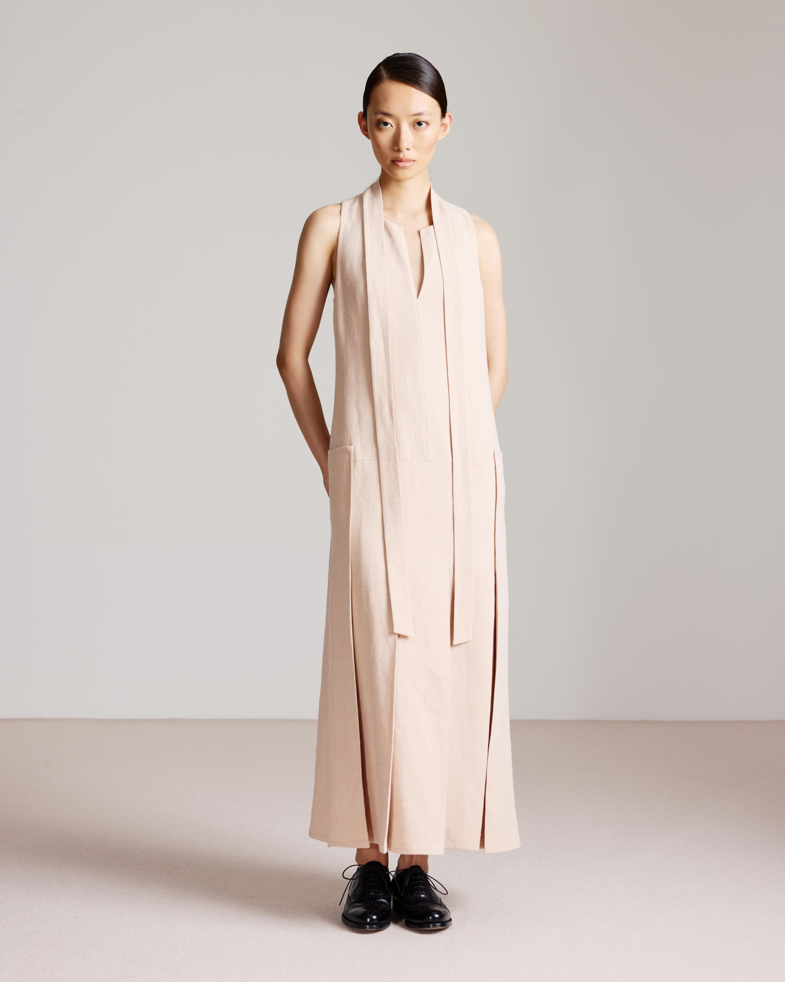 Designer Pleated Midi Dress in a Linen Wool Blend - neutral - pastel - beige 