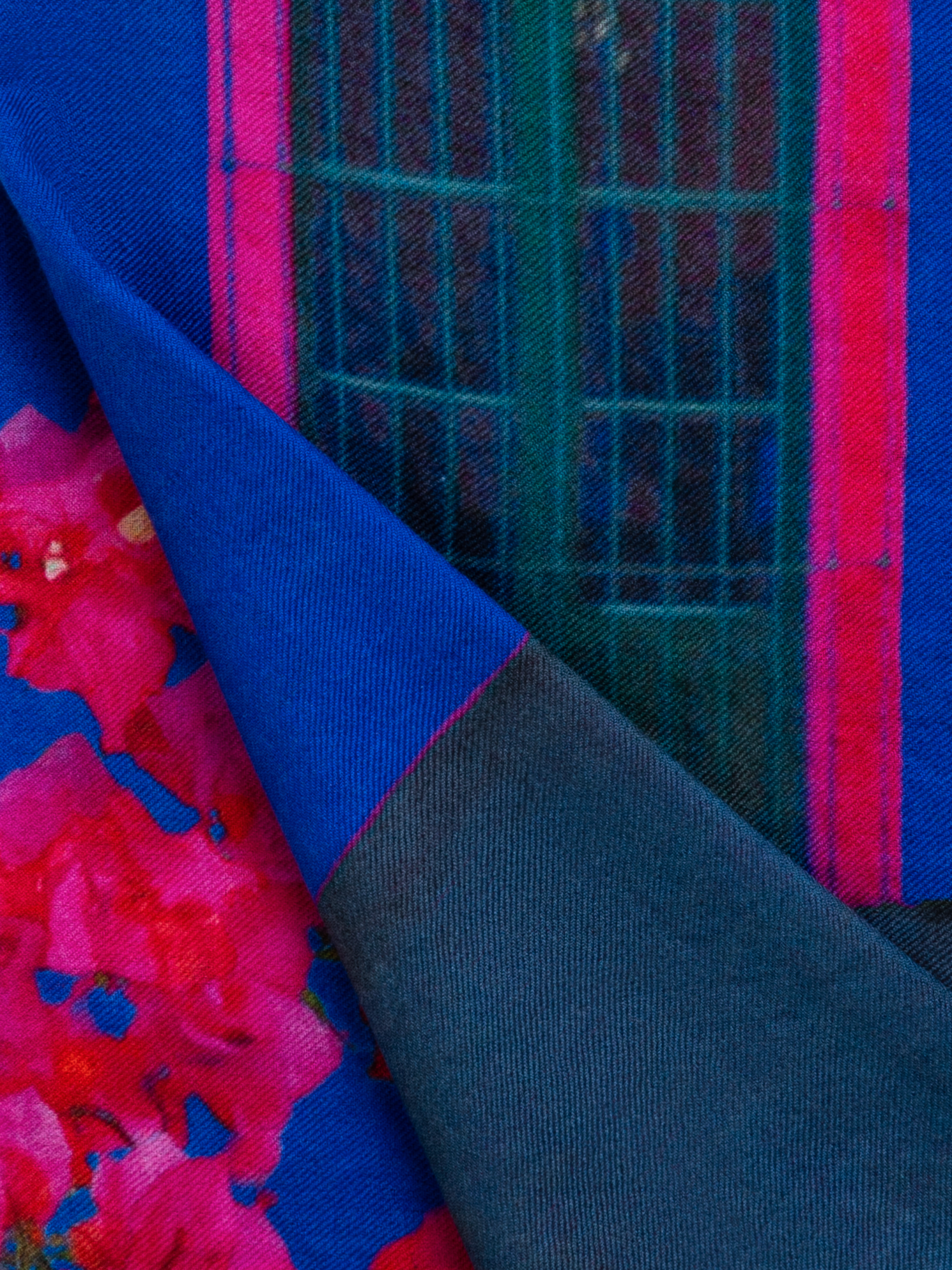 Designer Cashmere Silk Bougainvillea Porta Print Scarf - pink