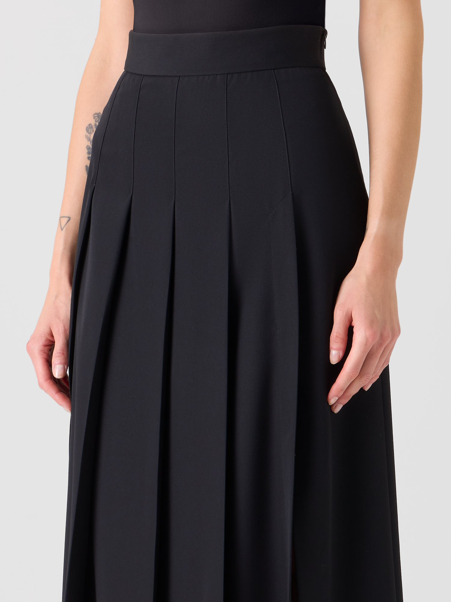 Designer Pleated Wool Midi Skirt - black