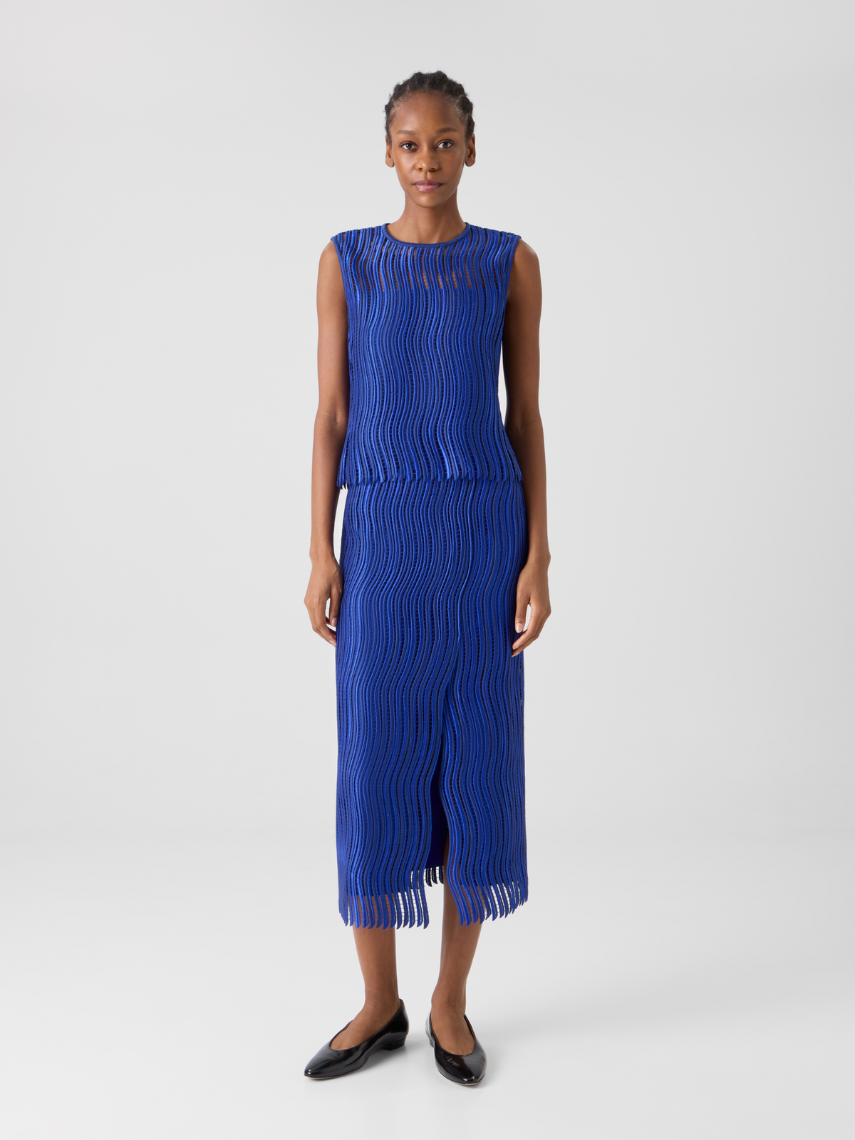 Designer Midi Pencil Skirt in Wave Guipure - blue #editorial