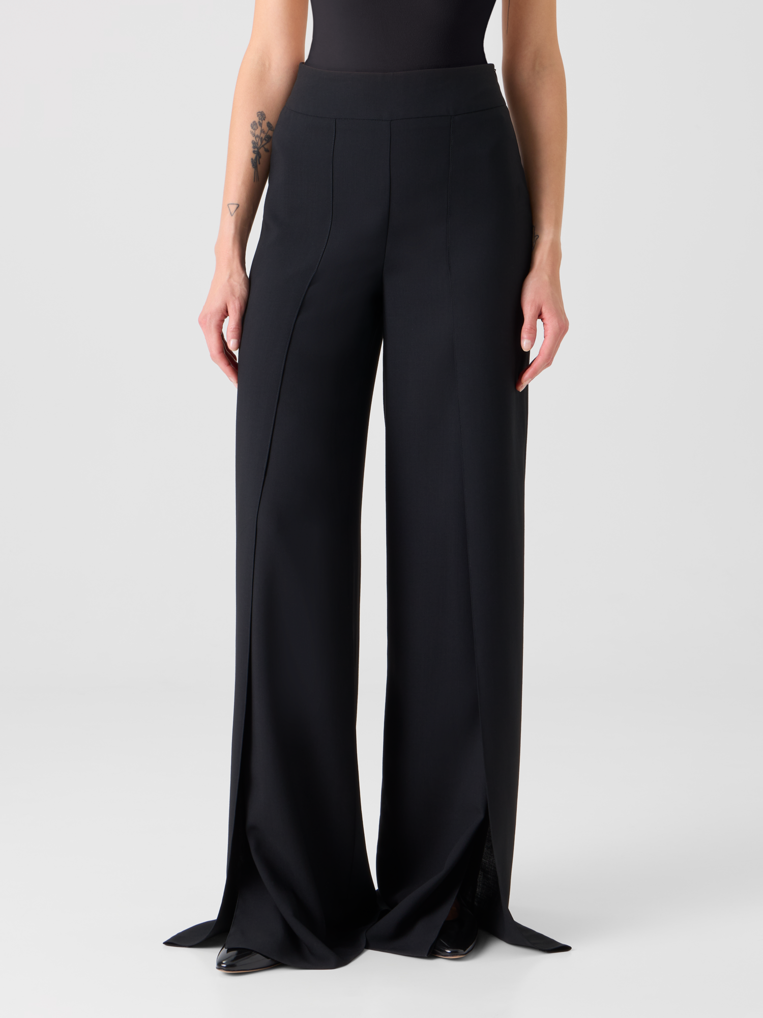 Designer Fellia Fluid Wide Slit Pants - black