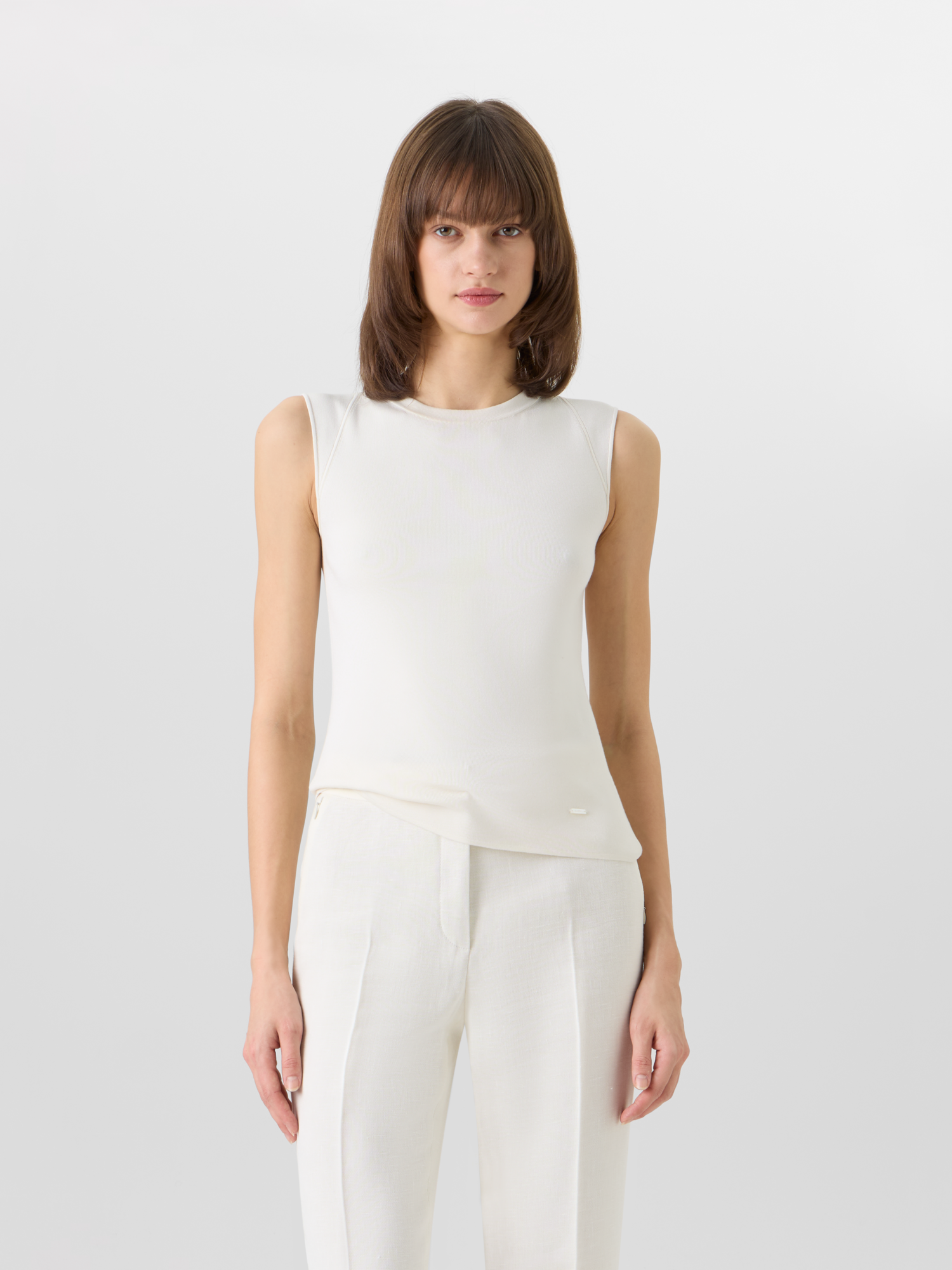 Designer Sleeveless Stretch-Silk Knit Top - ecru 