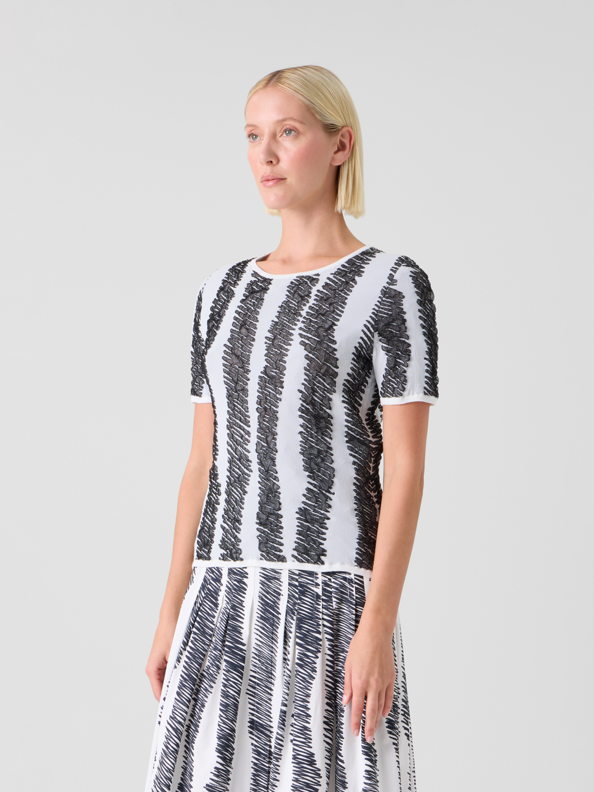 Designer Fitted 3D Scribble Jacquard Knit Top - black - multicolor #editorial