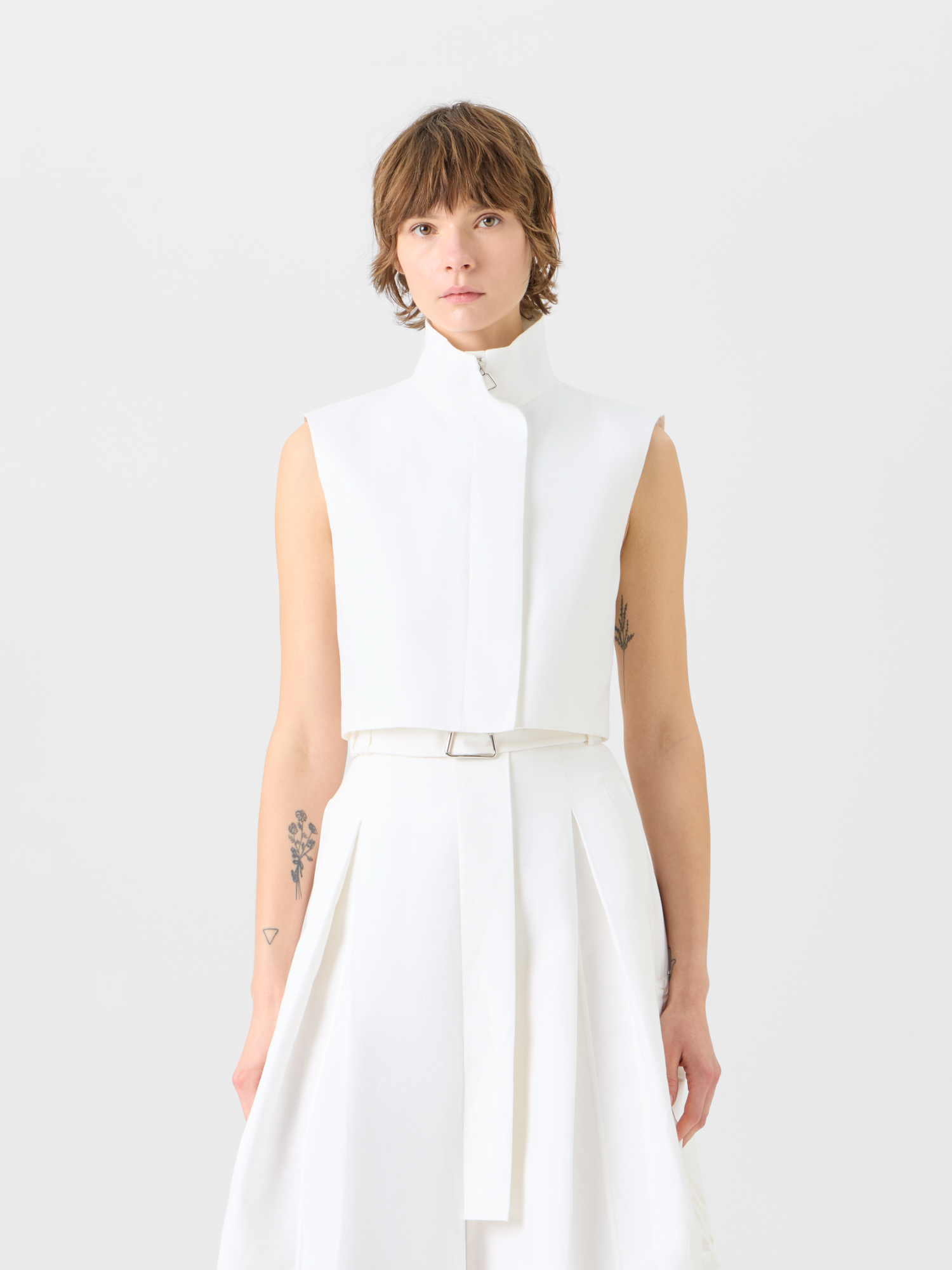 Designer Hester Structured Short Cotton Double-Face Gilet - ecru 