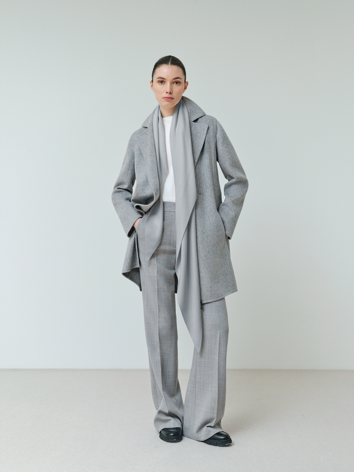Designer Lightweight Double-Face Cashmere Coat - grey #editorial