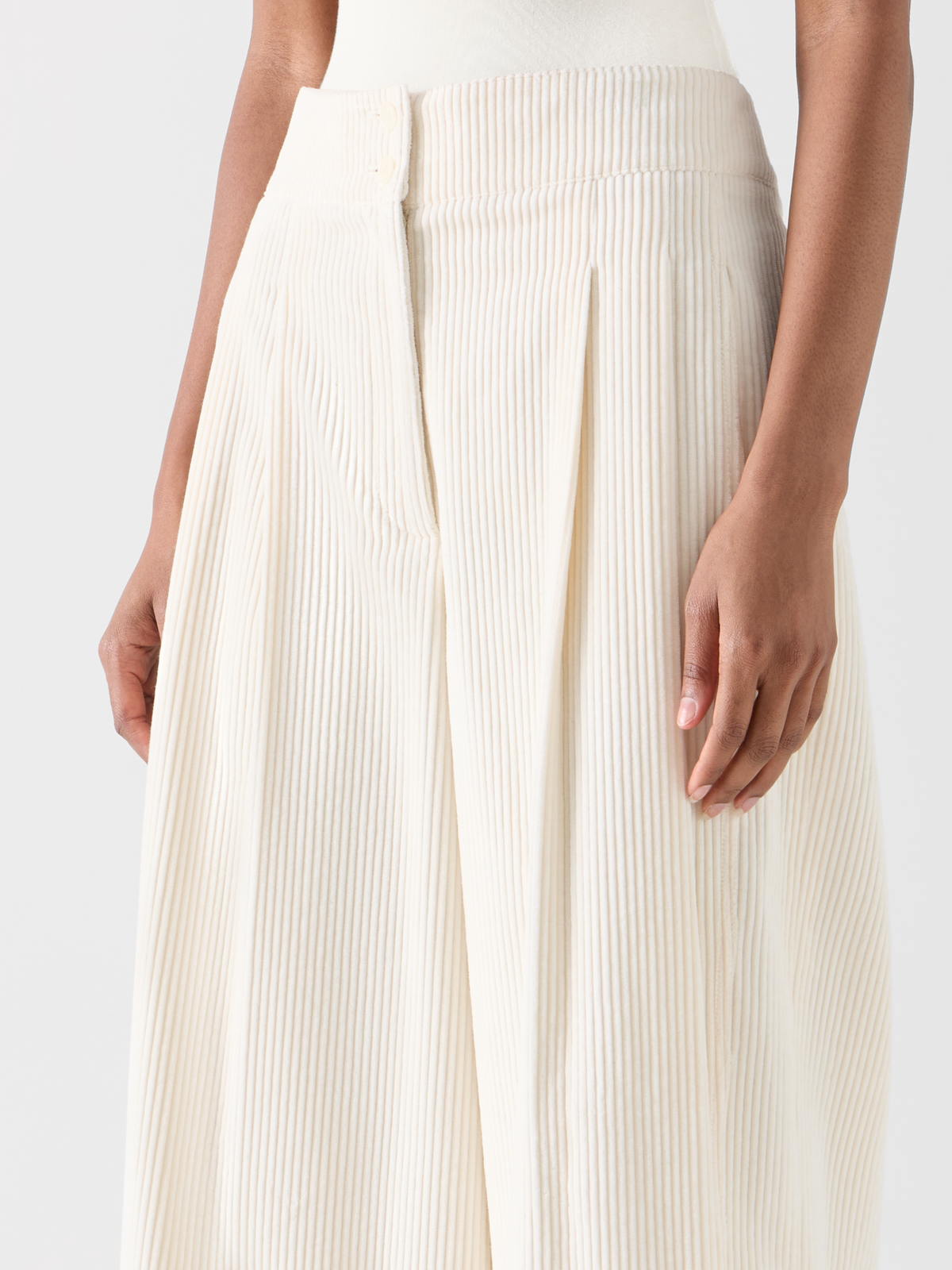 Designer Cropped Wide Pleated Pants in Cotton Corduroy - ecru 