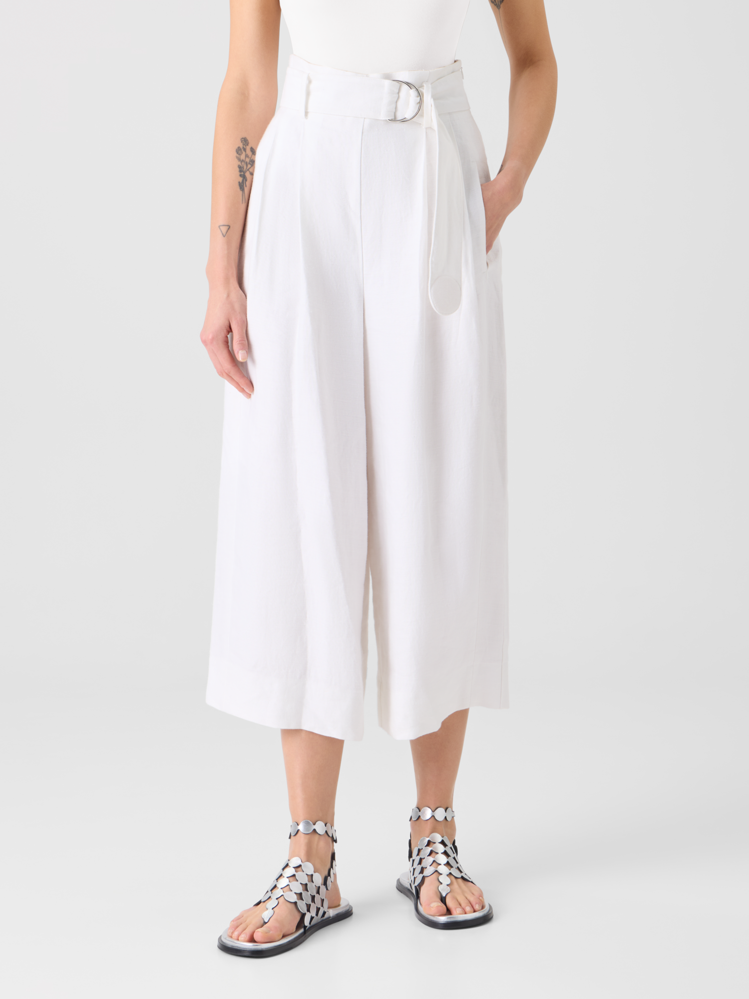 Designer Fiorella High-Rise Pleated Raw Linen Culotte Pants - white