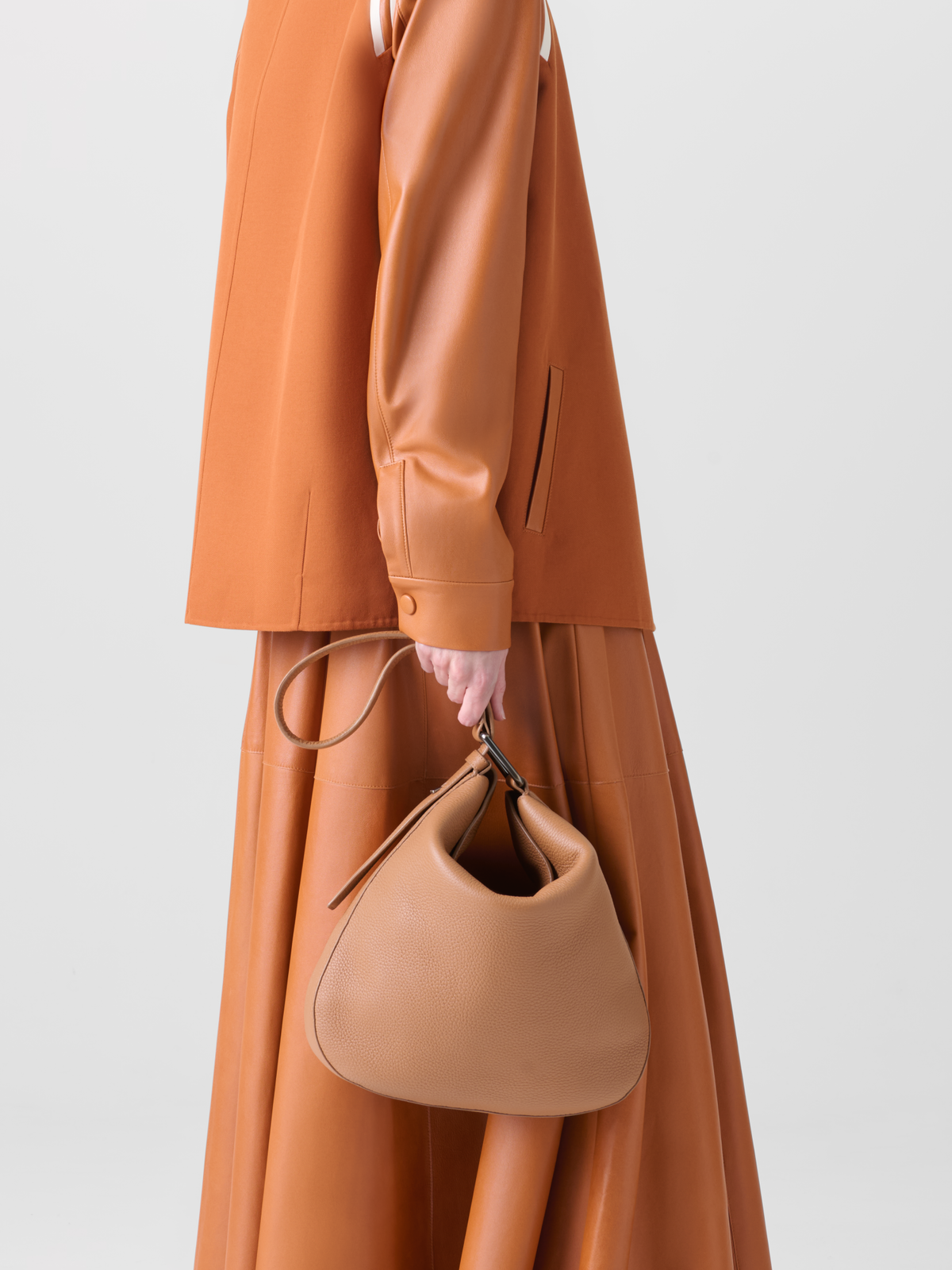 Designer Anna Medium Hobo - neutral - brown #editorial
