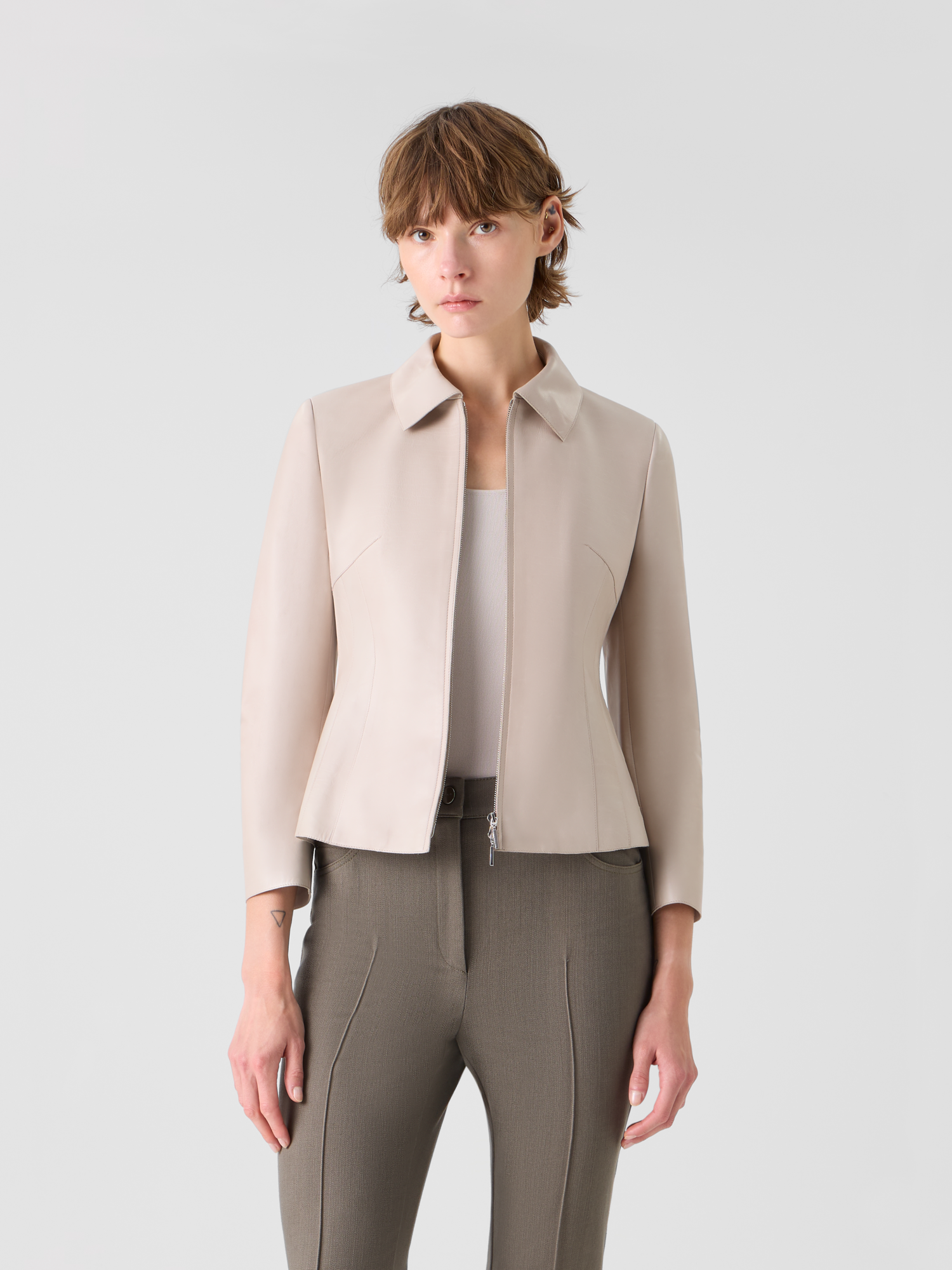 Designer Hecate Short Fitted Leather Jacket - neutral - beige 