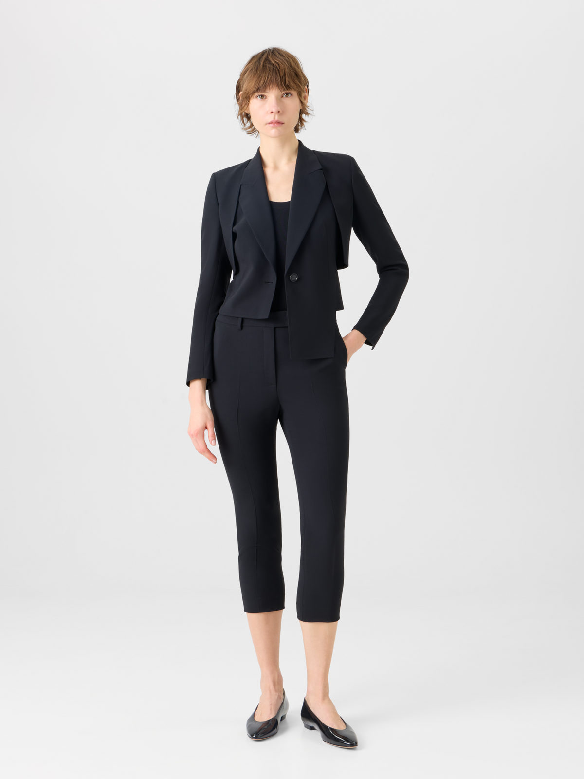 Designer Flavi Slim Capri Pants in Wool Double-Face - black #editorial