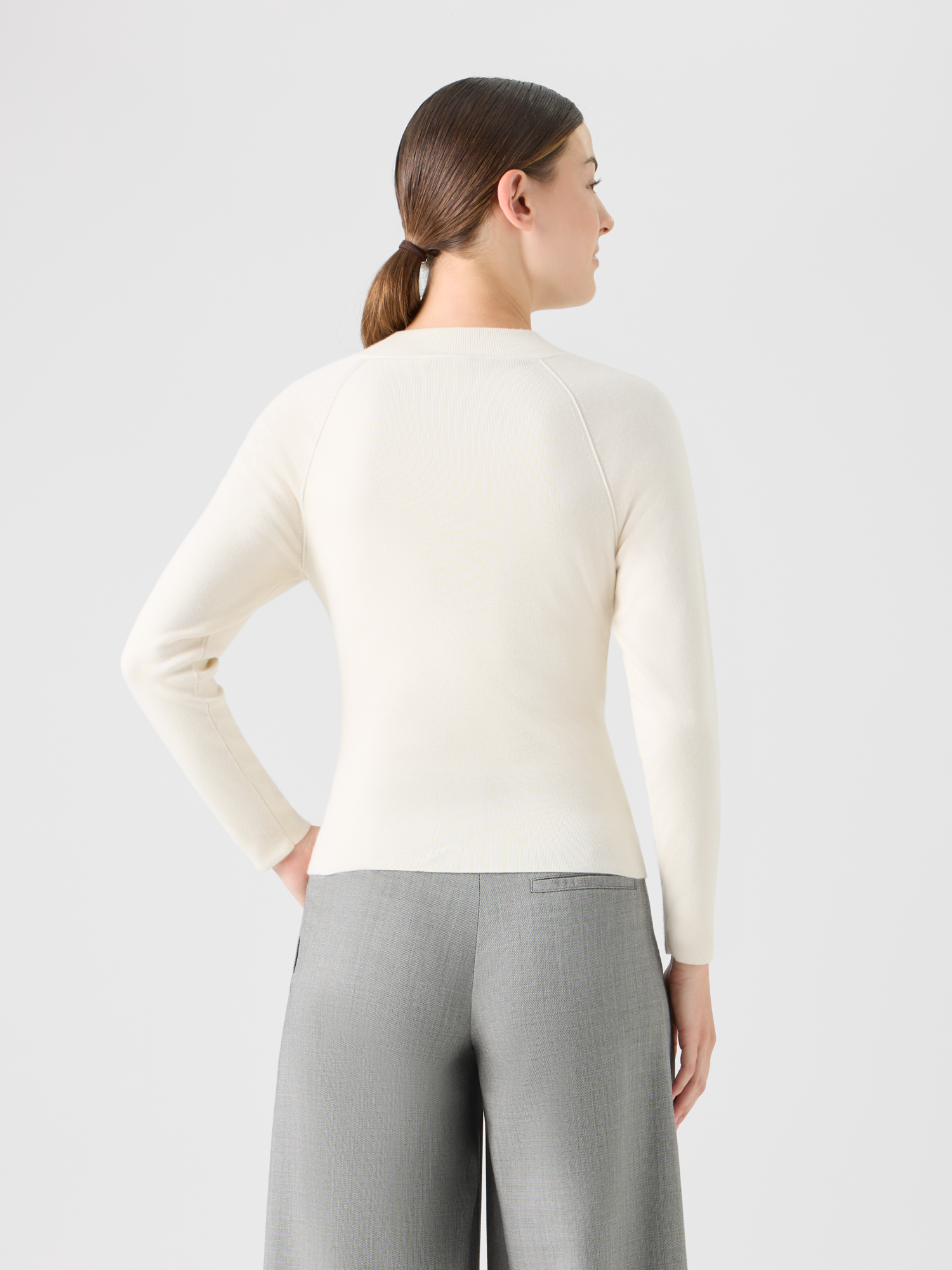 Designer Fitted Cashmere Silk Knit Sweater - ecru 