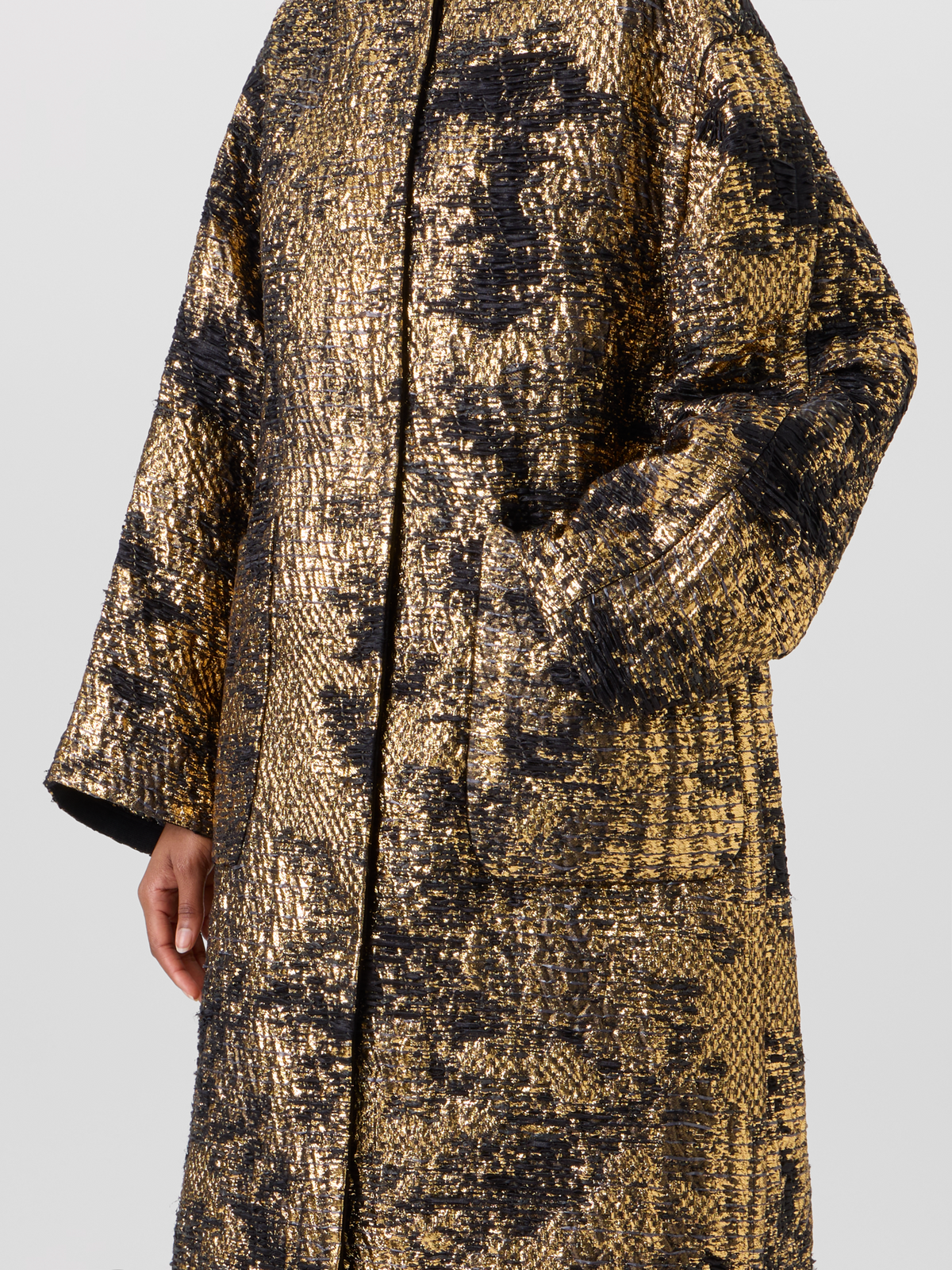 Designer Oversize Fragmented Jacquard Coat in Techno Lamé - black - multicolor - gold #editorial