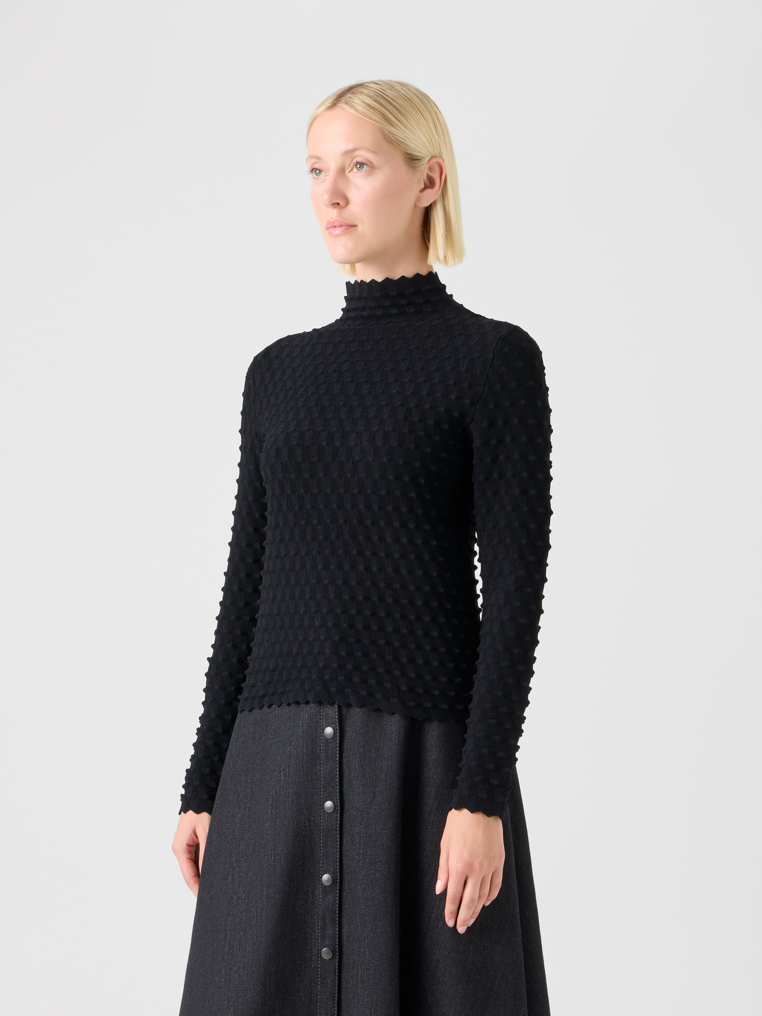 Designer 3D Textured Viscose Knit Sweater - black 