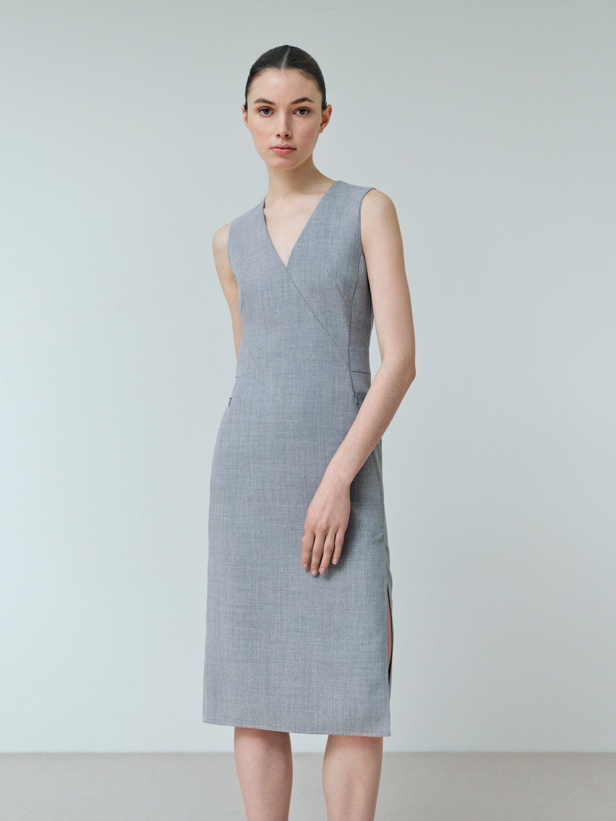 Designer Sleeveless Wool Double-Face Sheath Dress - grey #editorial