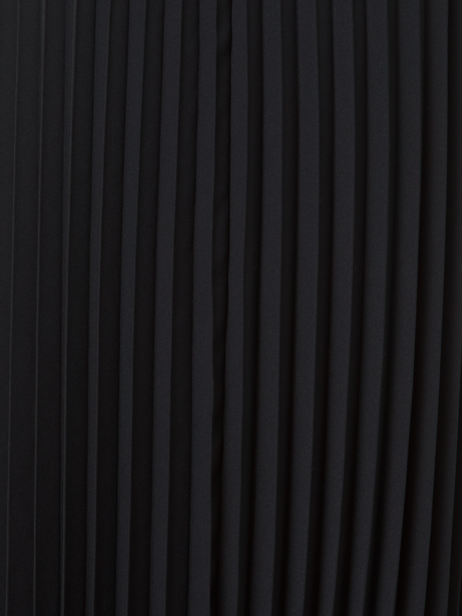 Designer Plissé Midi Skirt - black - neutral