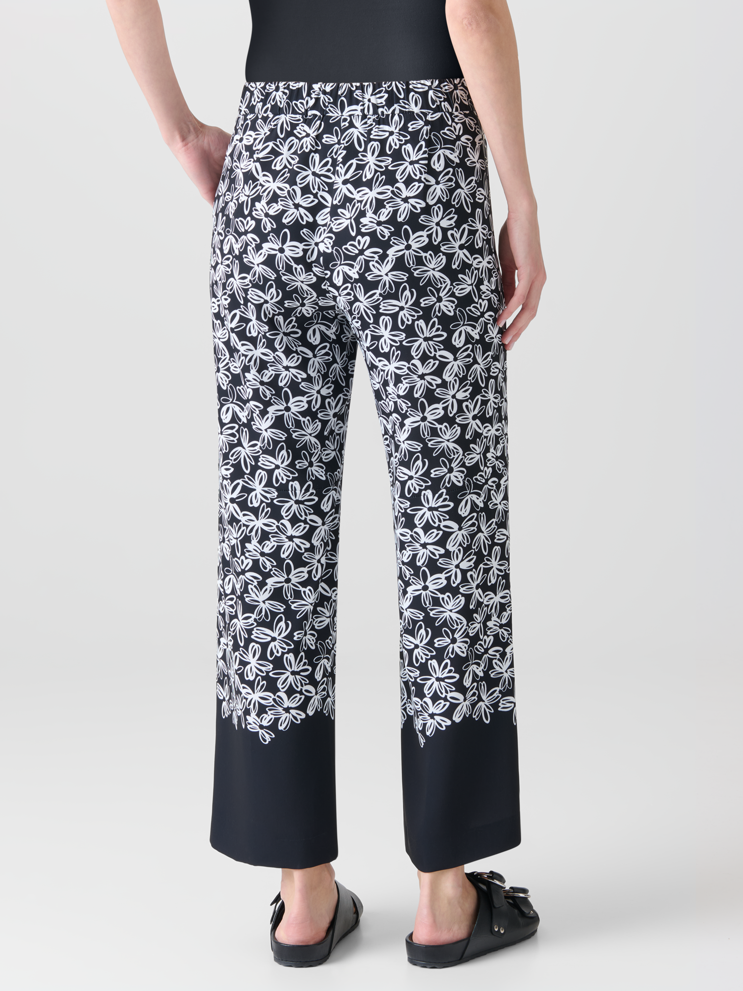 Designer Wide Pants with Elastic Waist & Daisy Print - black - neutral - multicolor 