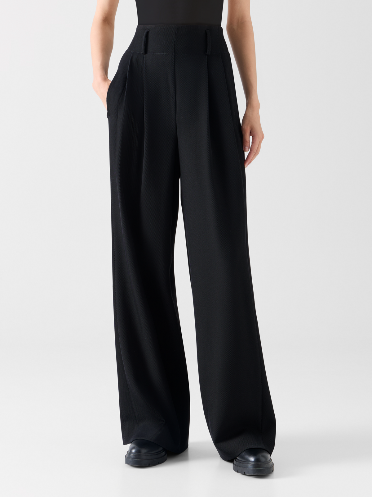 Designer High Waist Pleated Pants in Wool Tricotine - black 