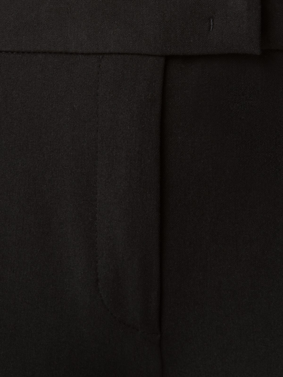 Designer Cropped Slim Pants in Cotton - black