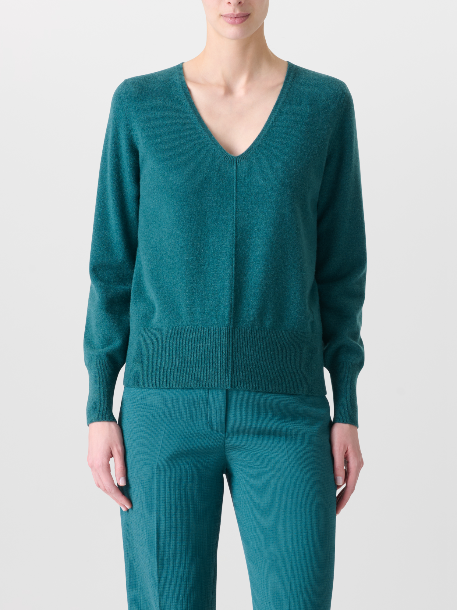 Designer  Pure Cashmere V-Neck Sweater - green