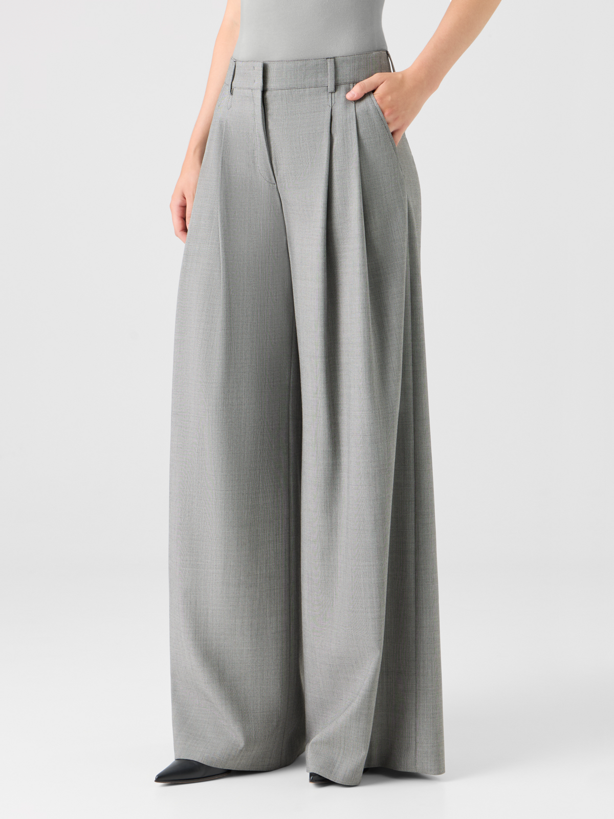 Designer Wool Stretch Fil-à-Fil Wide-Leg Pants - grey #editorial