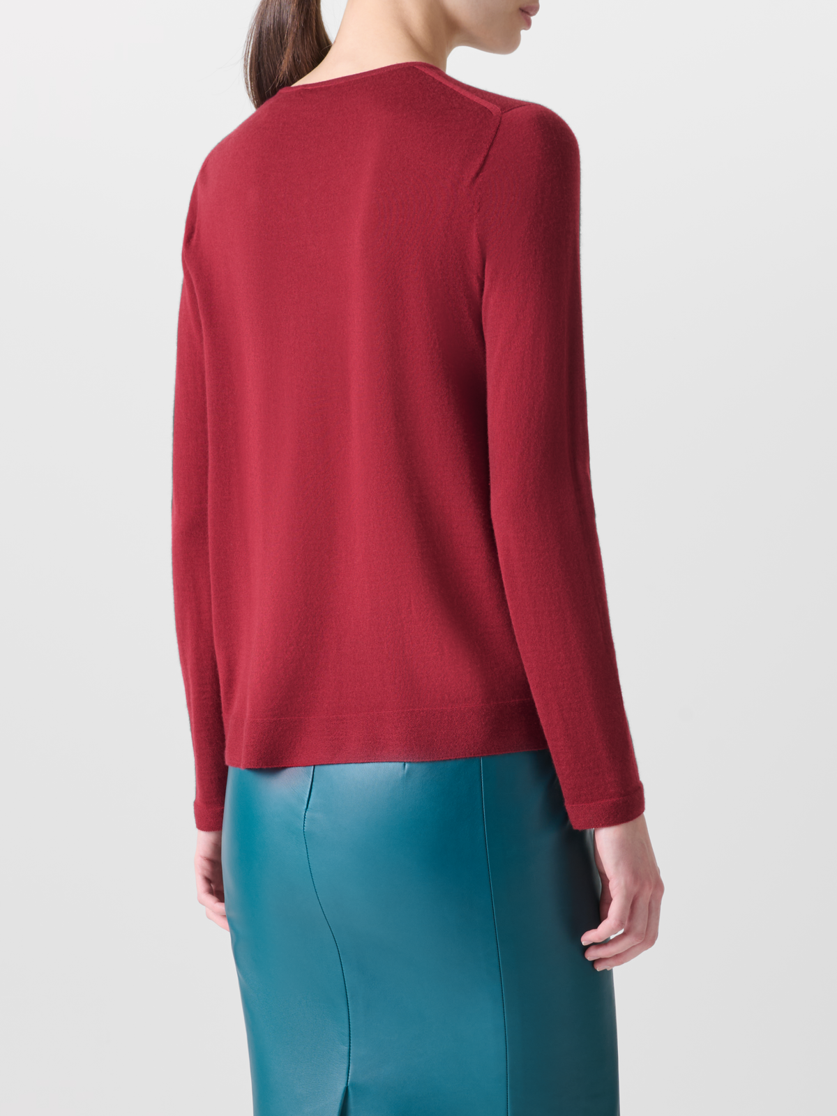 Designer Seamless Crew Neck Sweater in Cashmere Silk - red #editorial
