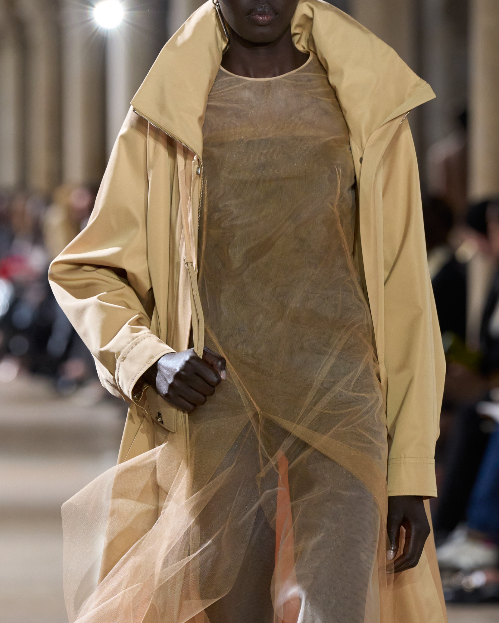 Designer Maxi Coat in Water Repellent Silk Poplin - neutral - pastel - beige 