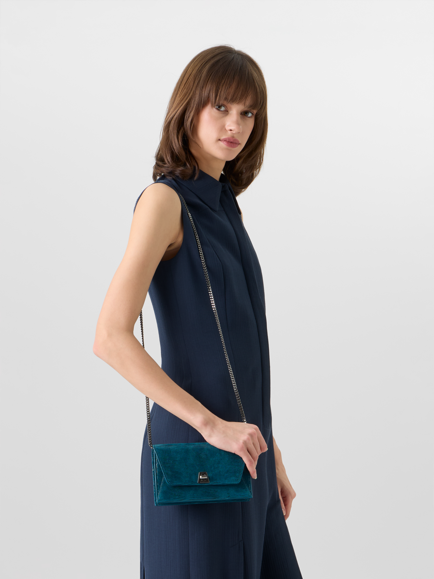 Designer Sleeveless Structured Cotton-Silk Double-Face Midi Shirt Dress - blue 