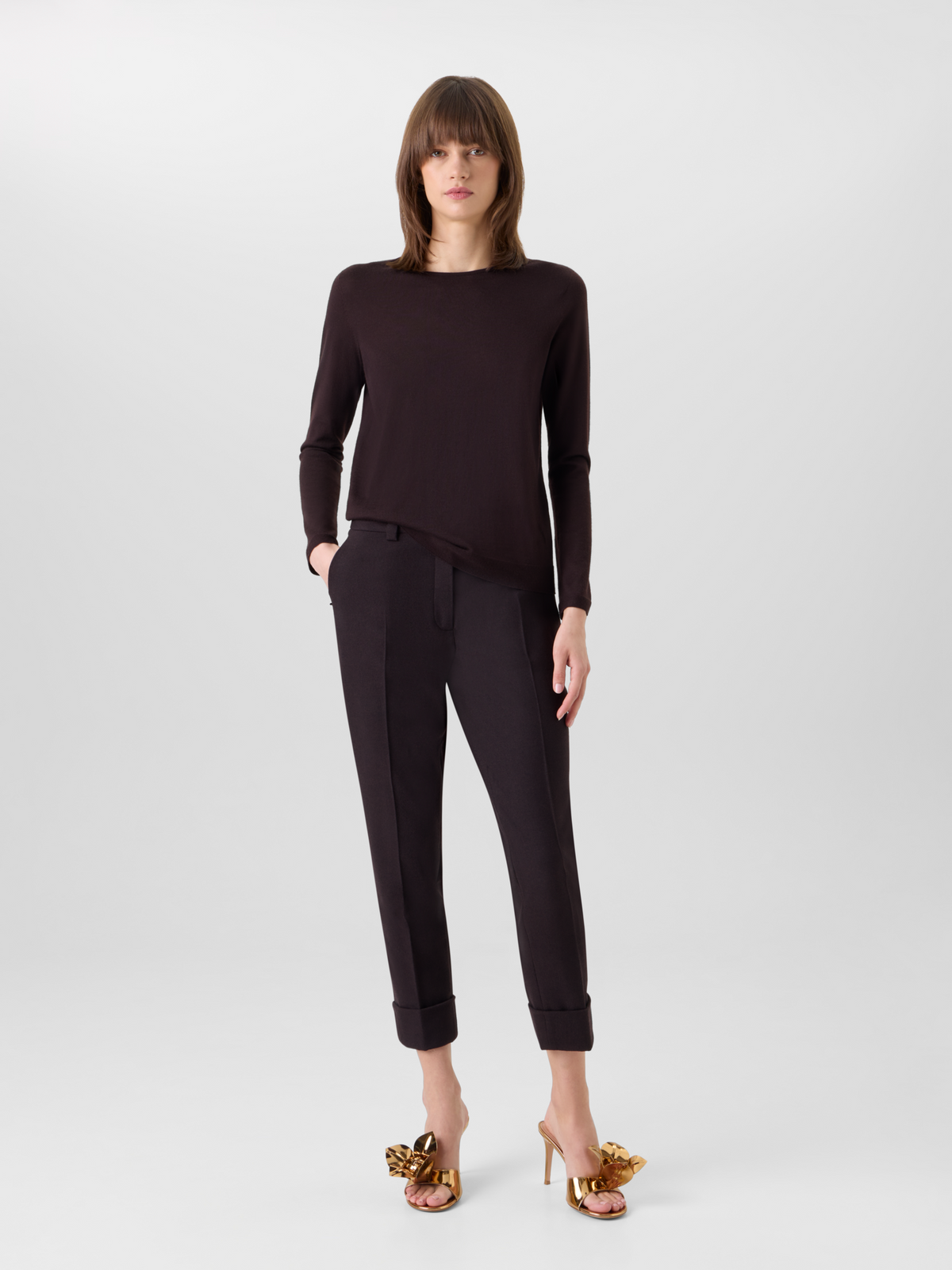 Designer Seamless Crew Neck Sweater in Cashmere Silk - brown 