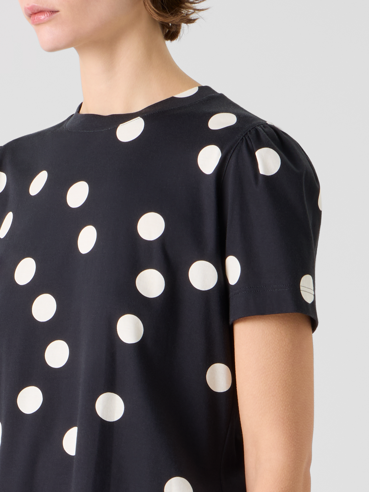 Designer Polka Dot Cotton Jersey T-Shirt with Puff Sleeves - black #editorial