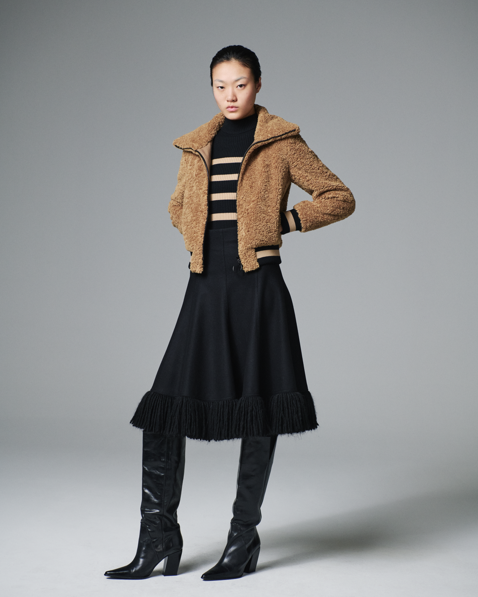 Designer Taglio Vivo Midi Skirt with Fringes - black 