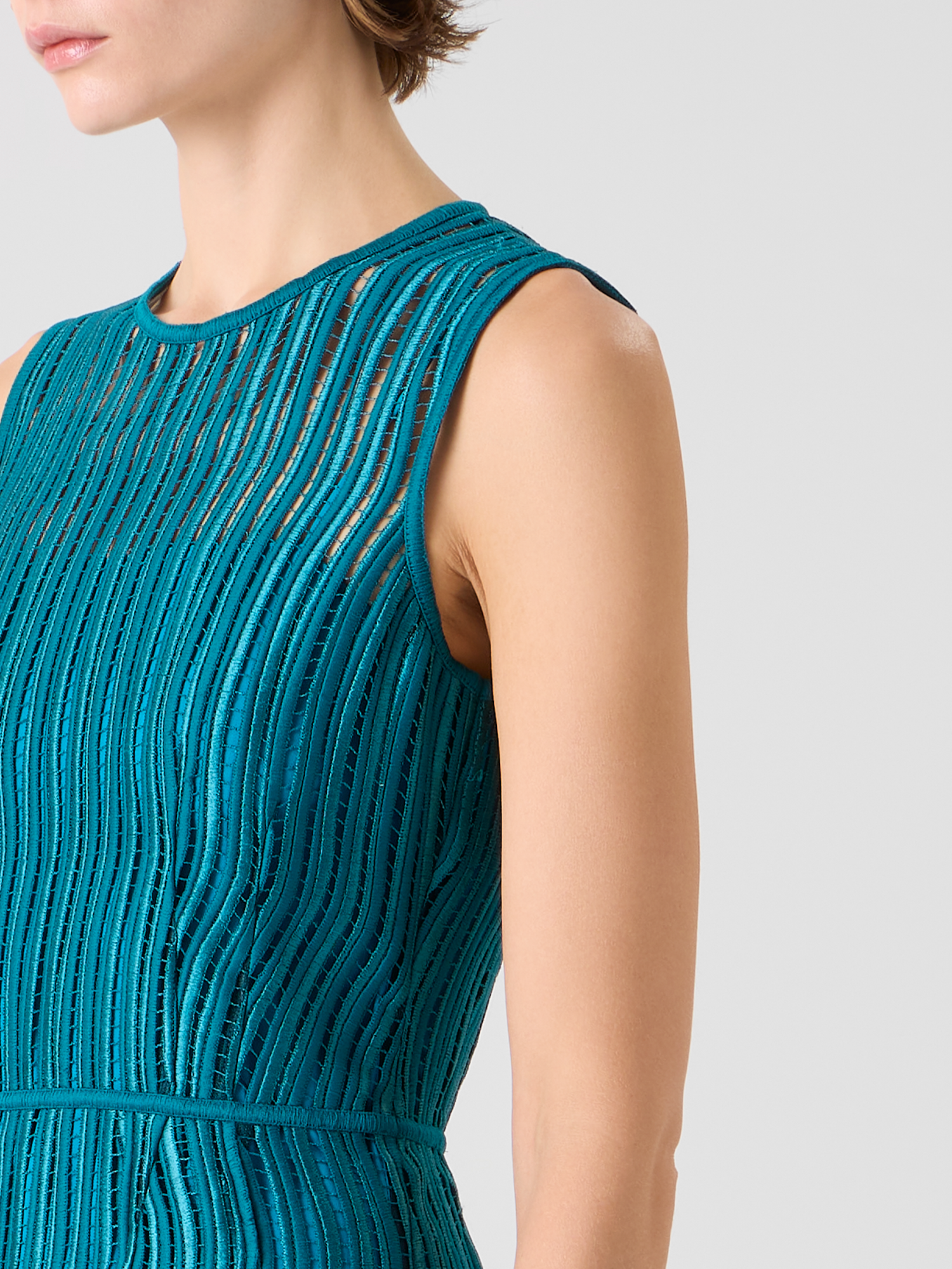 Designer Sheath Dress in Wave Guipure - green 