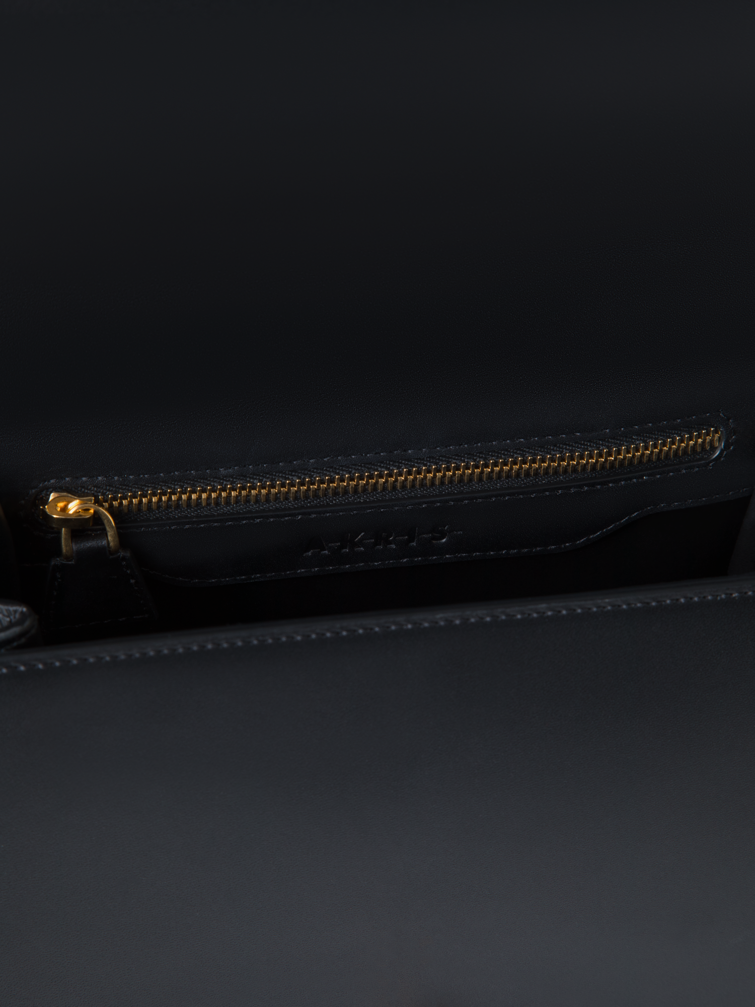 Designer Alice Small Top Handle Bag - black - neutral