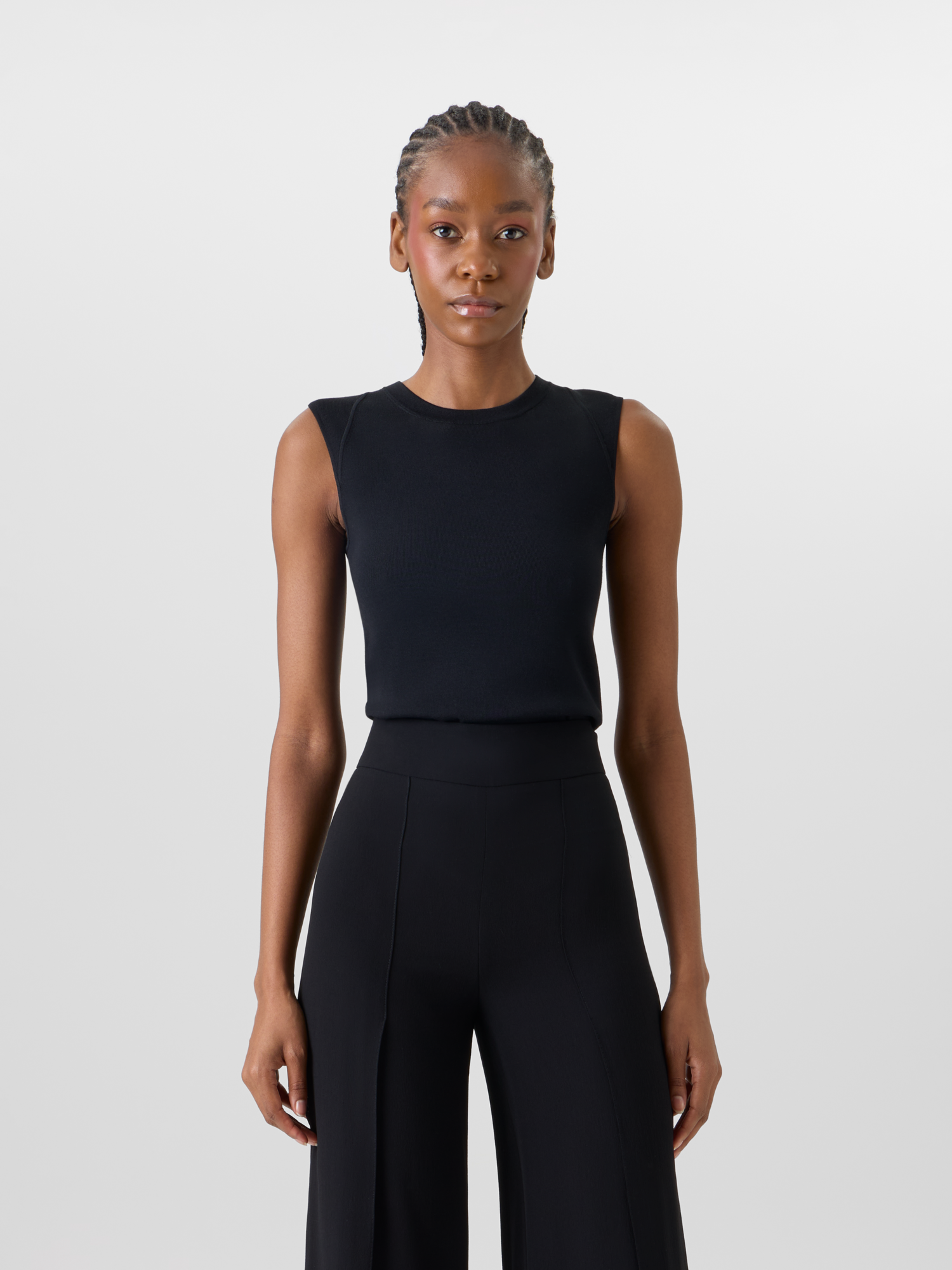 Designer Sleeveless Stretch-Silk Knit Top - black 