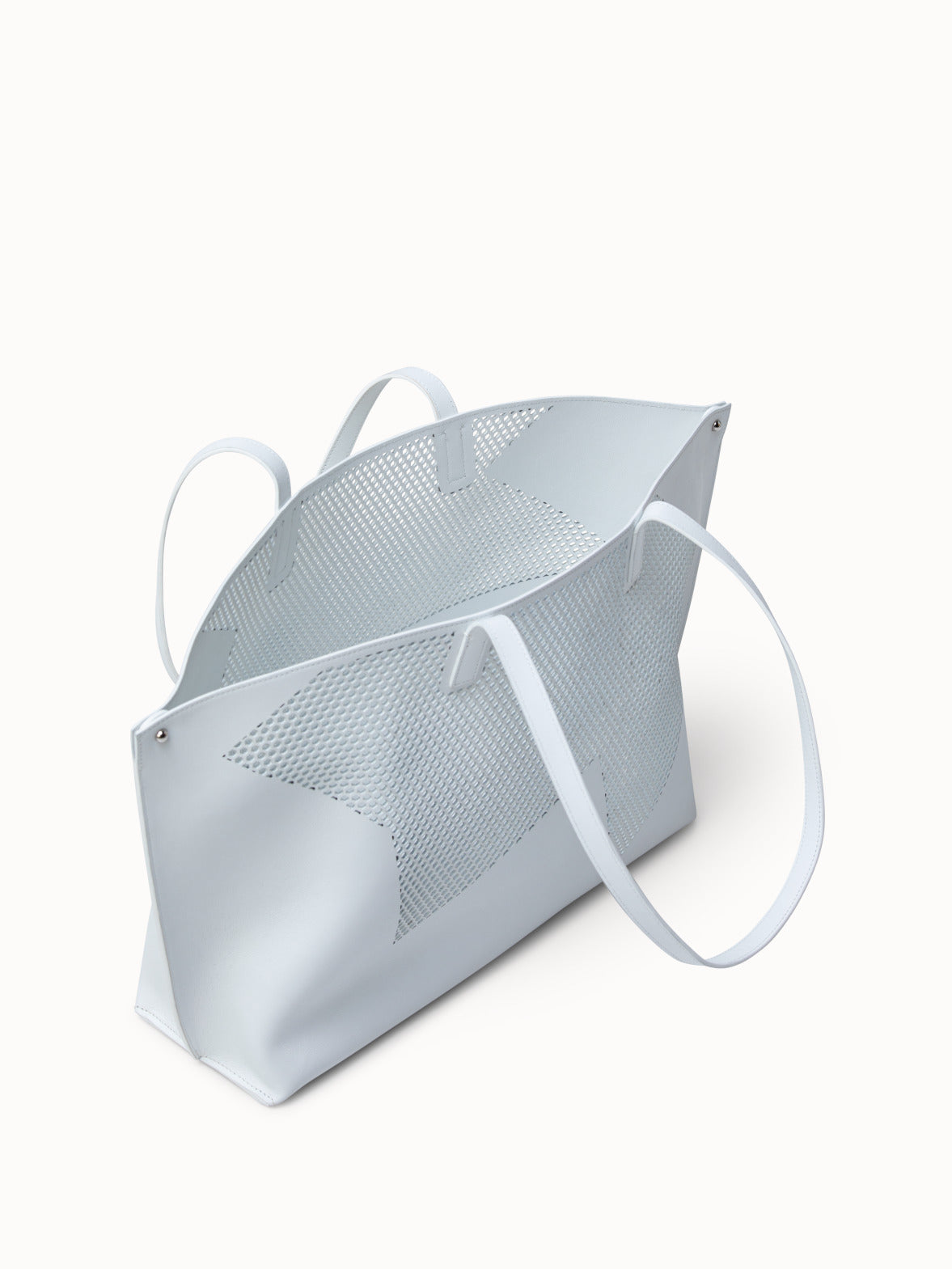 medium shoulder bag in Lasercut Kinderstern - white