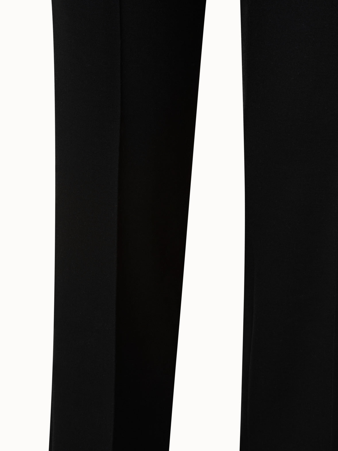 Buy Women Black Solid Casual Regular Fit Trousers Online - 777099