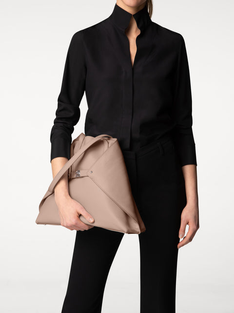 Medium Ai Shoulder Bag in Calf Leather