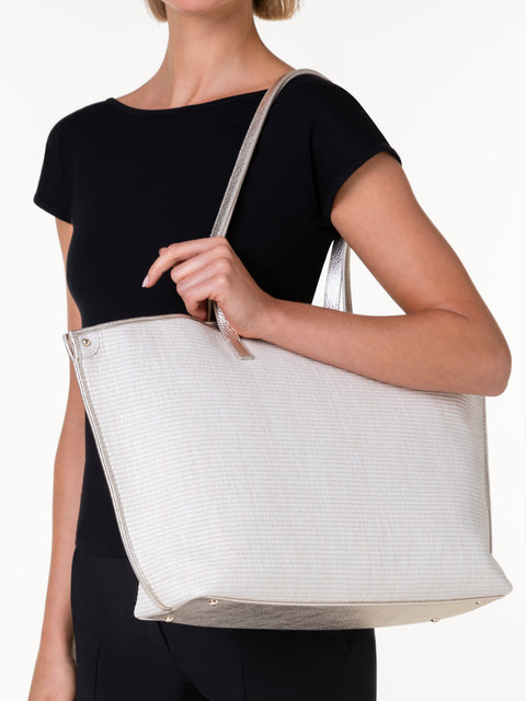 Medium Ai Shoulder Bag in Raffia